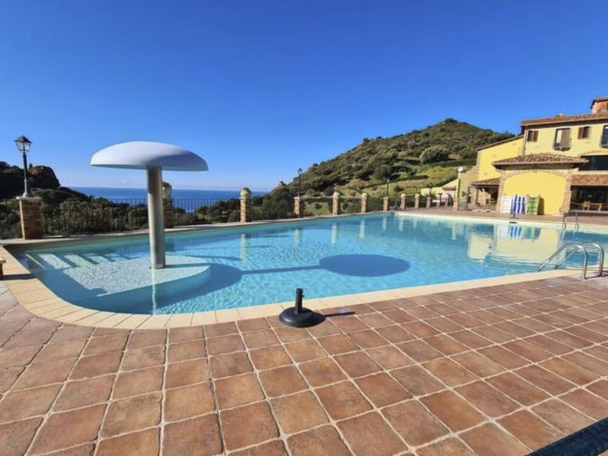 Haus 'Red Coral' mit Gemeinschaftspool-Image-tags.info