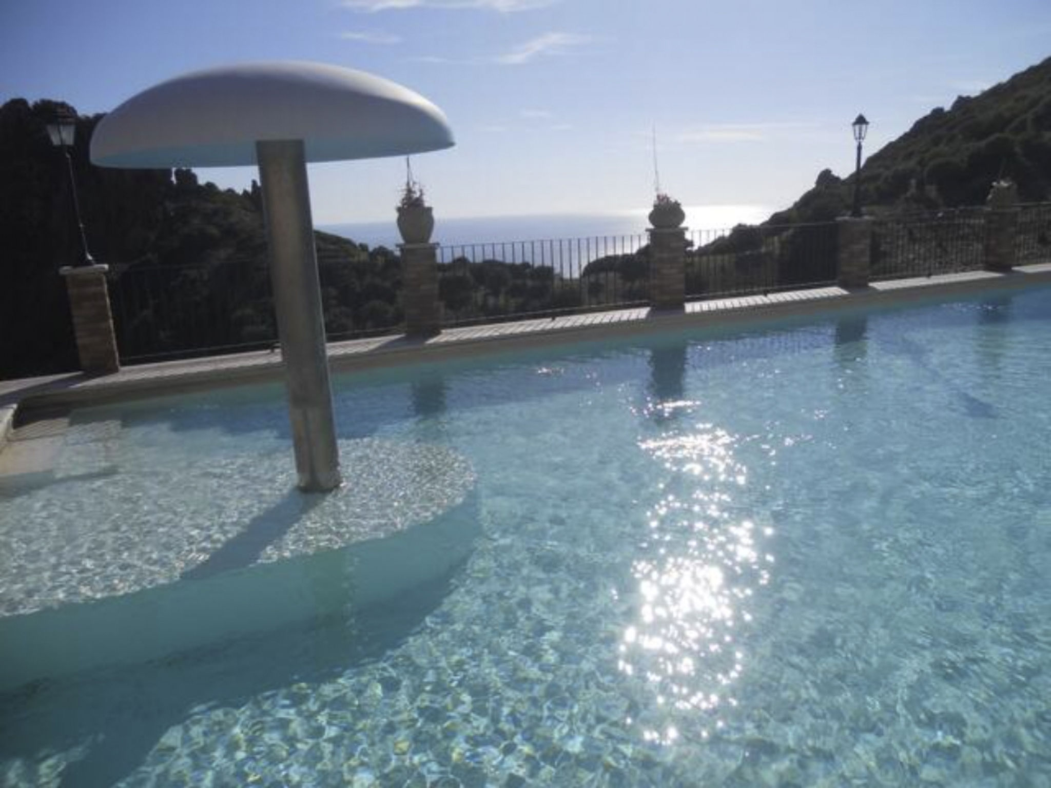 Haus 'Red Coral' mit Gemeinschaftspool-Image-tags.info