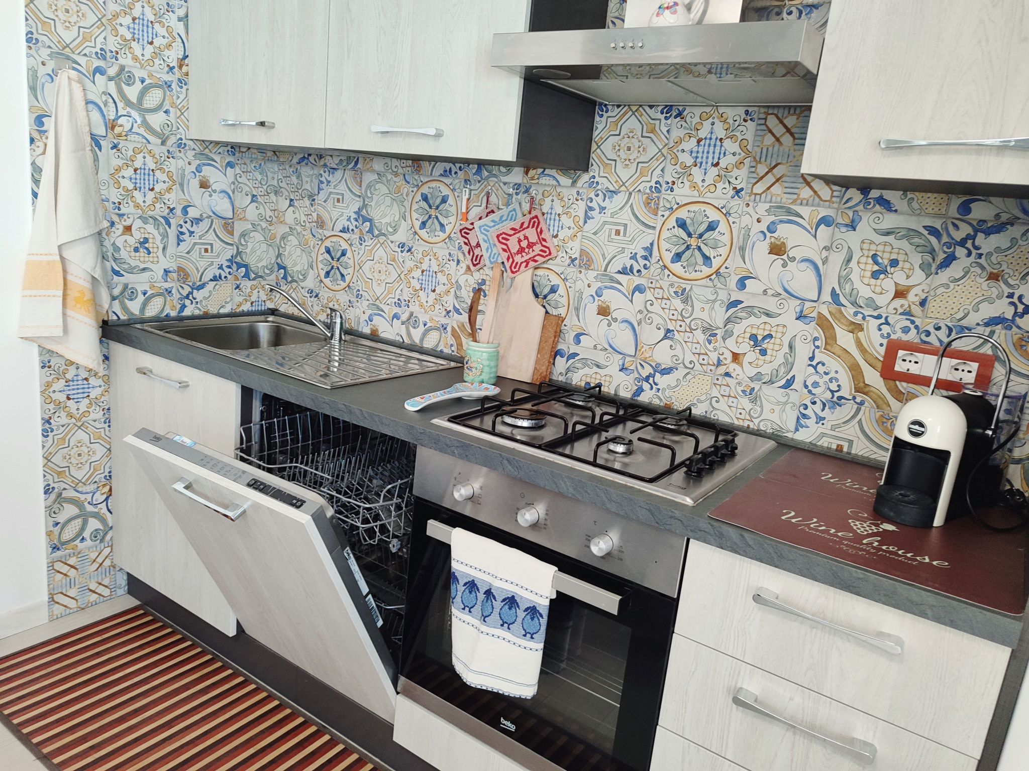 'Von Tziu Efisiu'-Image-tags.info