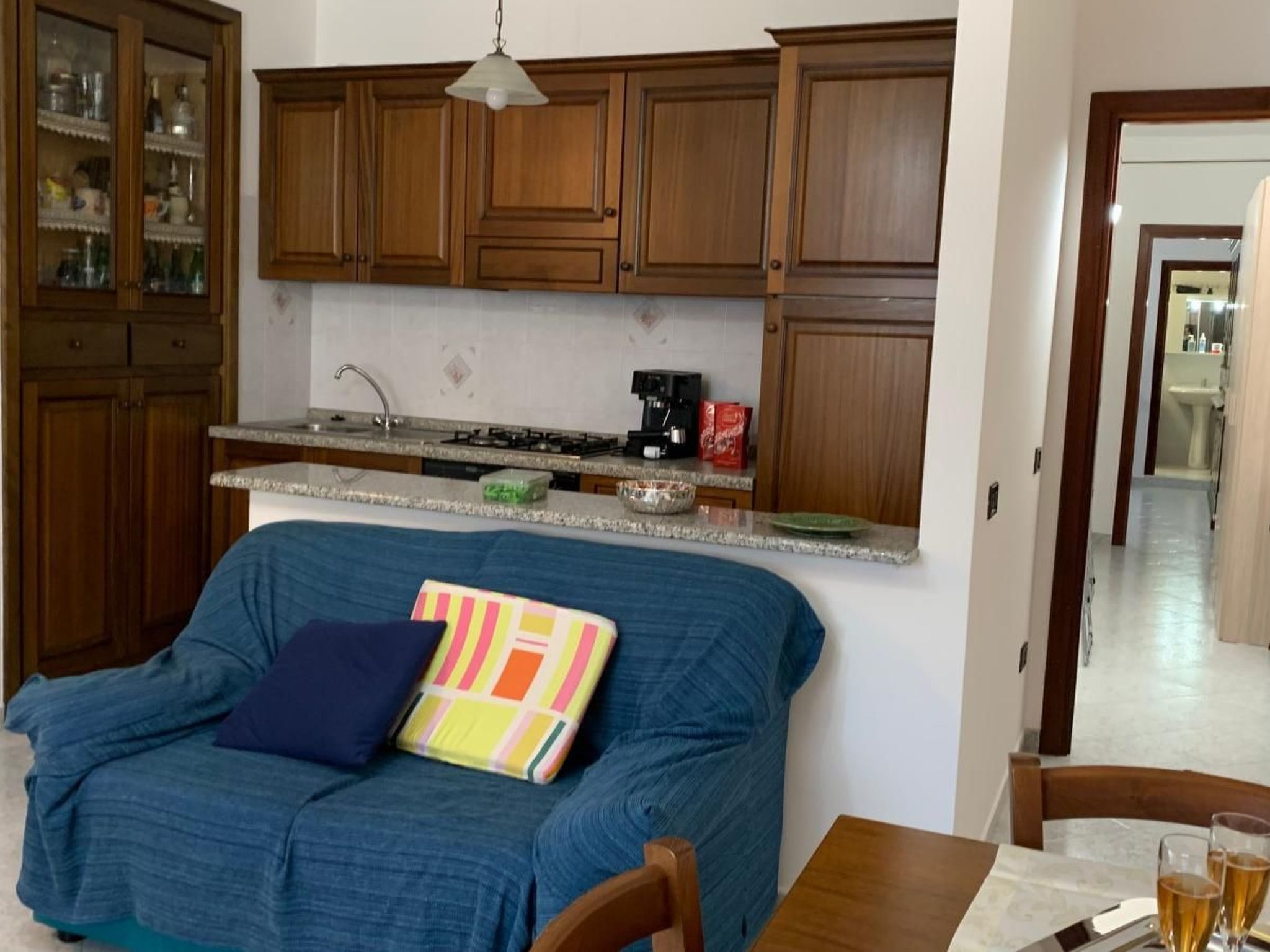 "Via Manin 13" mit Wi-Fi-Image-tags.info