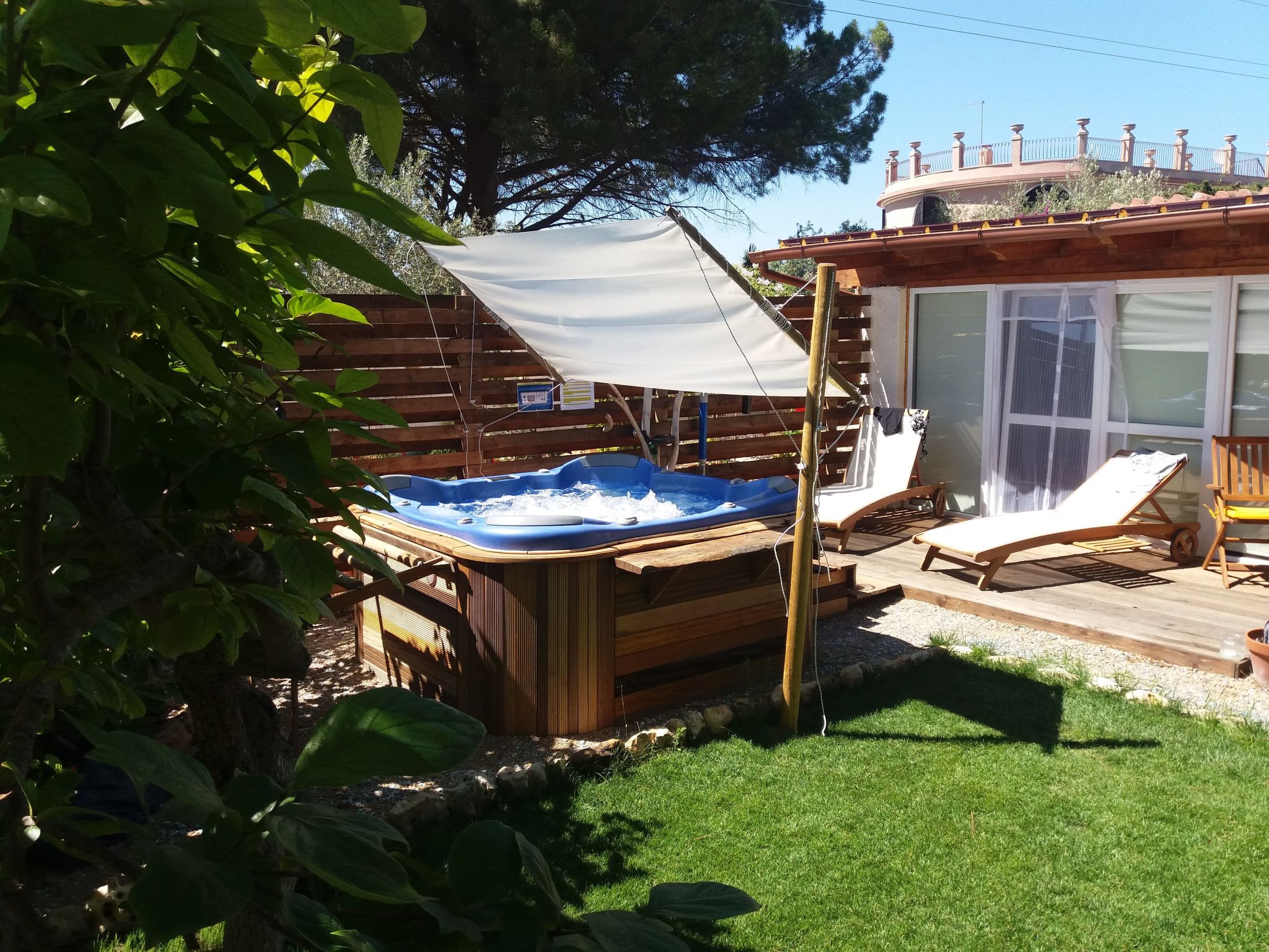 Photo of Schönes Ferienhaus mit Whirlpool