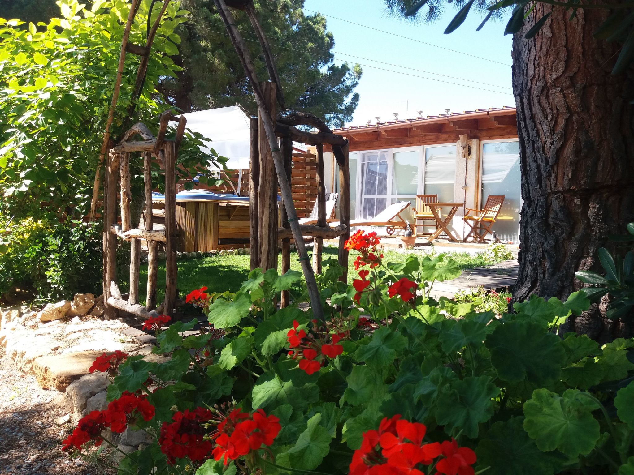 Photo of Schönes Ferienhaus mit Whirlpool