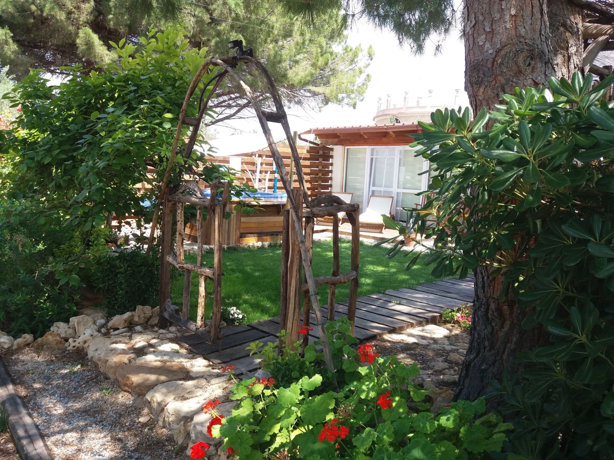 Photo of Schönes Ferienhaus mit Whirlpool