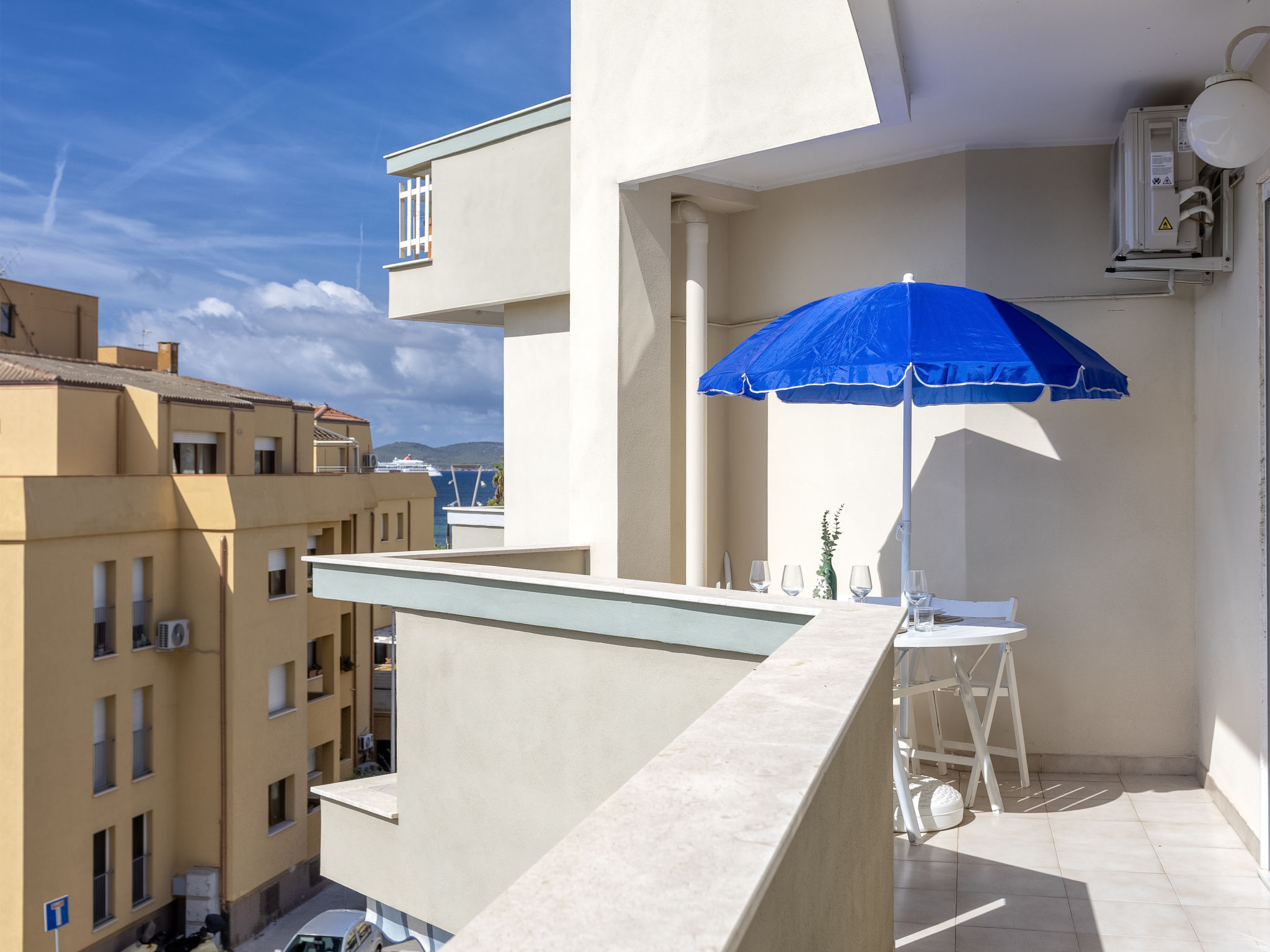Morosita Home — Terrace (3 of 41)