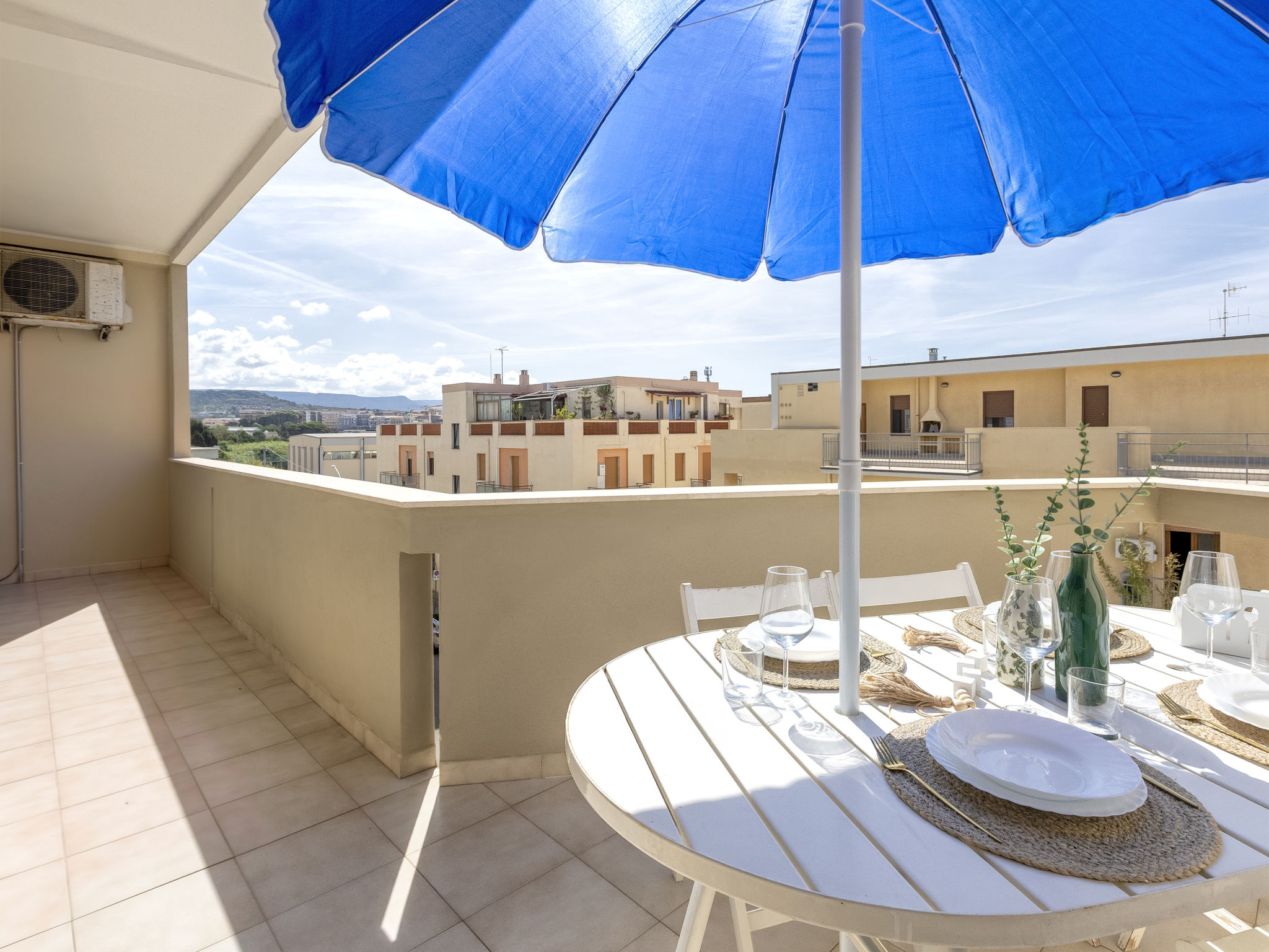 Morosita Home — Terrace (5 of 41)