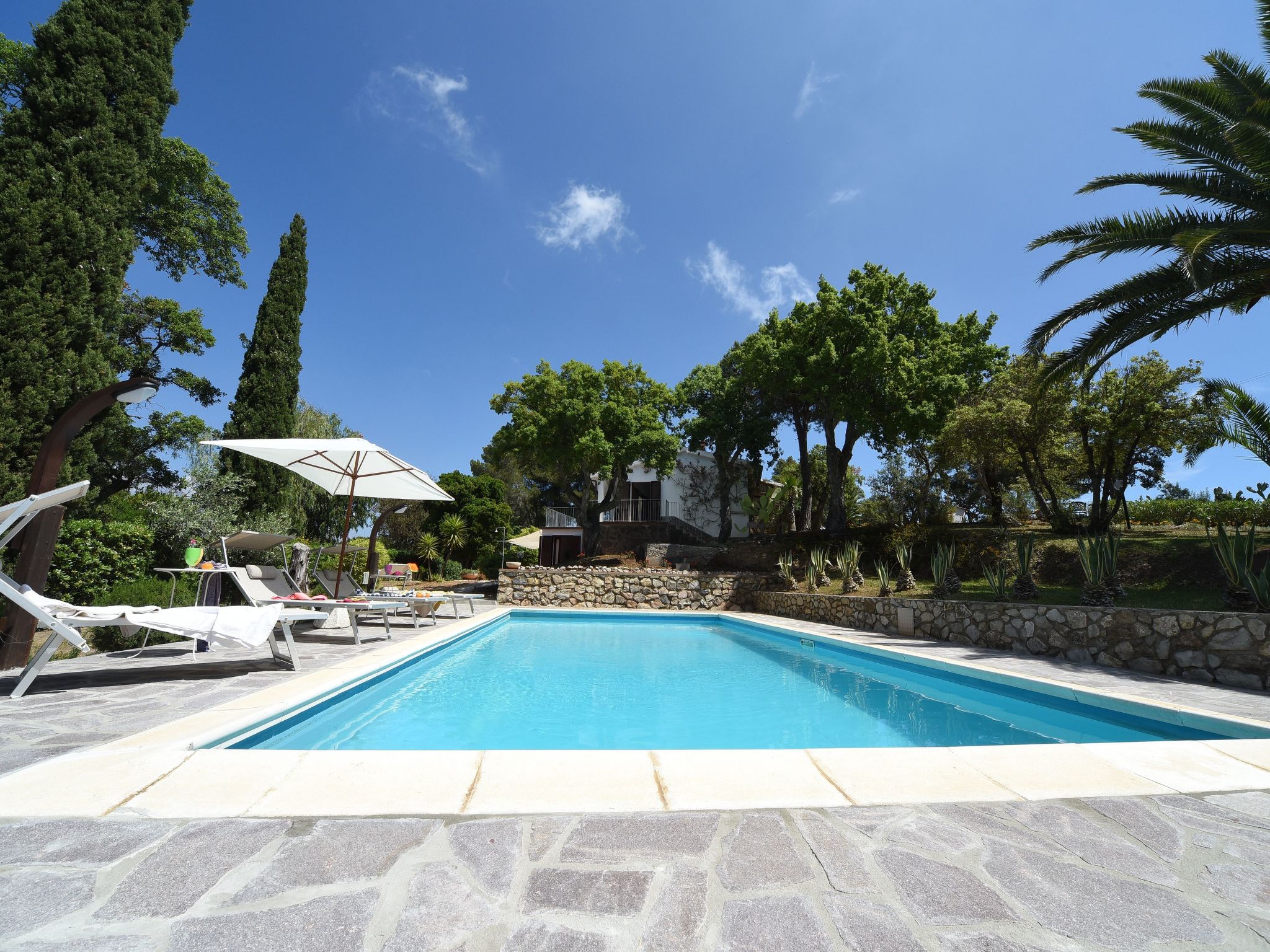 "Villa EnriMar" mit privatem Pool-Binnen