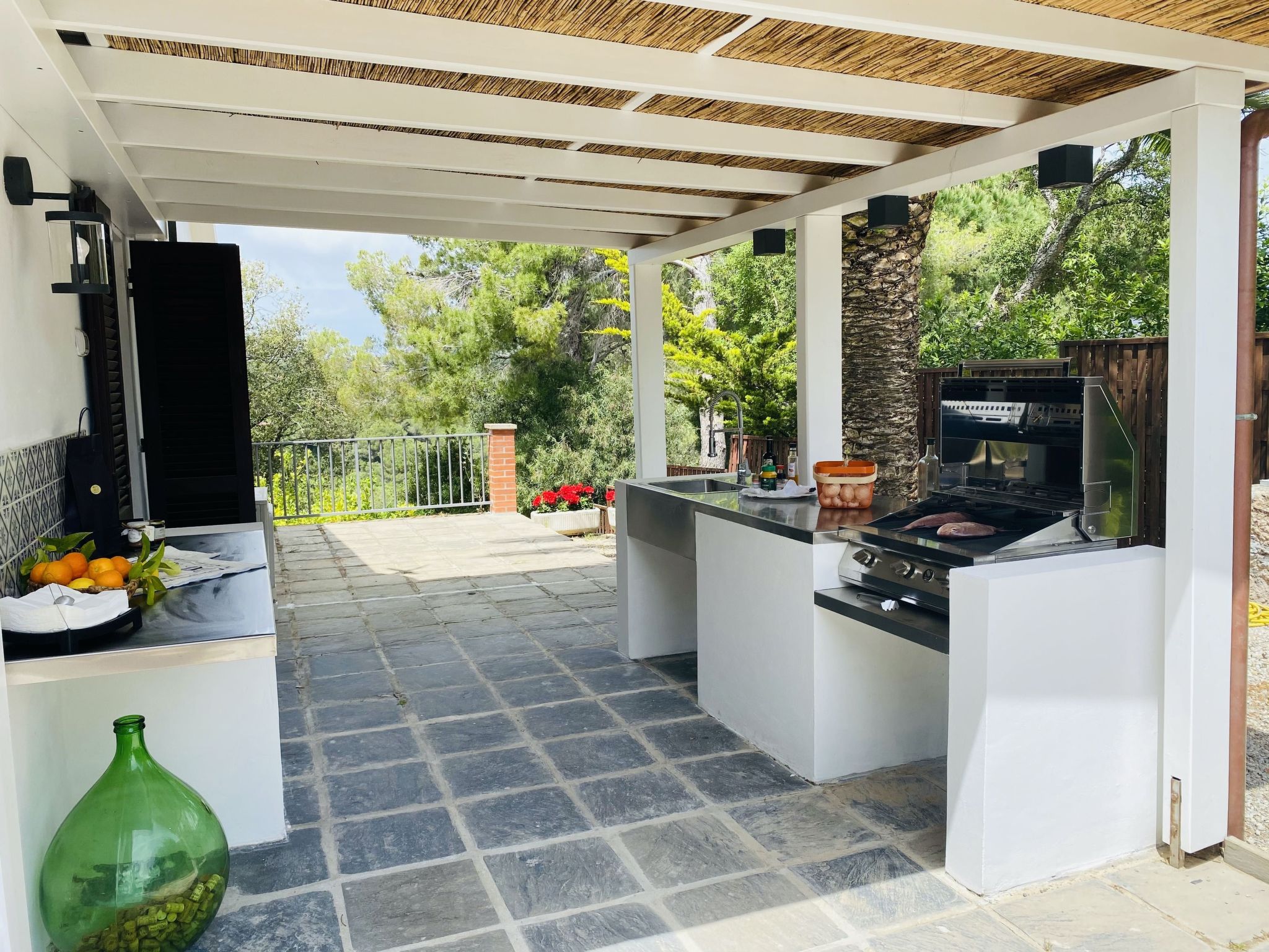 "Villa EnriMar" mit privatem Pool-Binnen