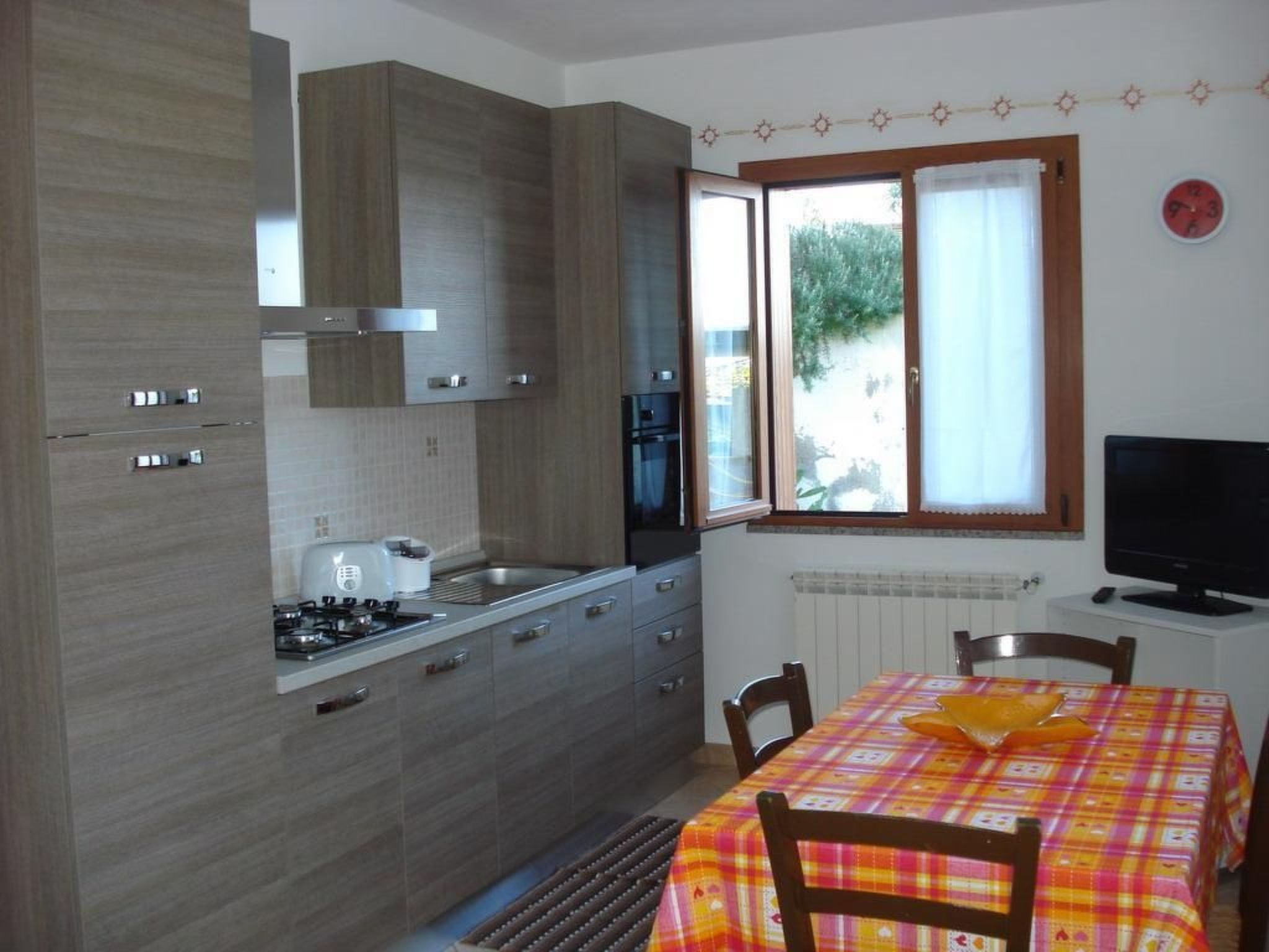 Appartement in Capoliveri mit Grill, Garten und Terrasse-Inside