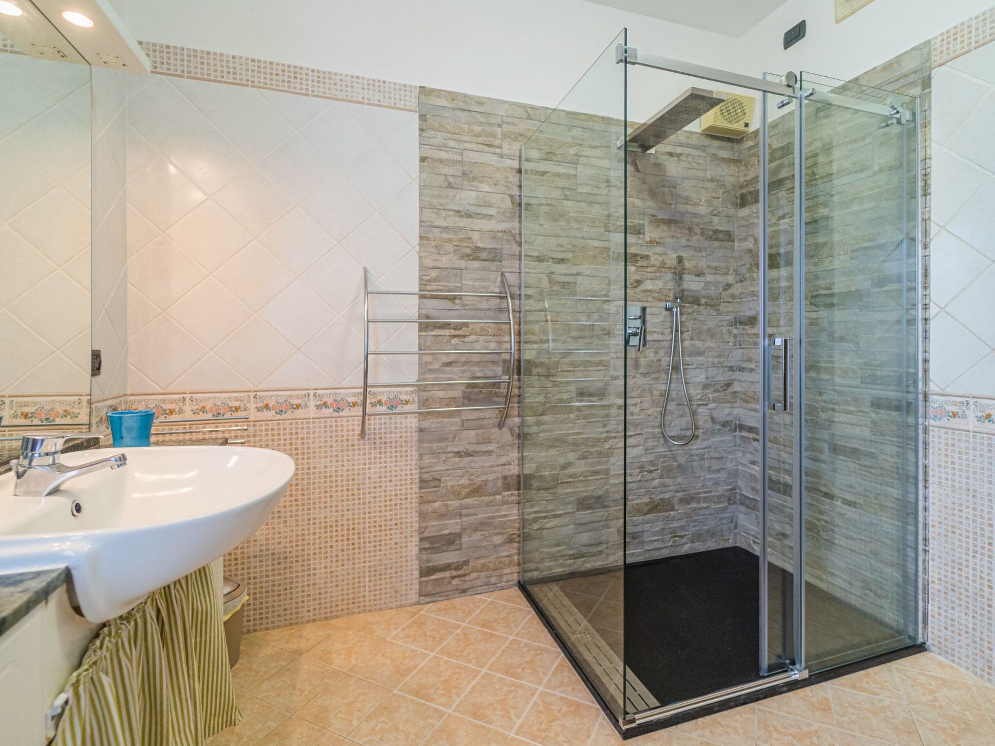 Wunderschönes Appartement in Capoliveri mit Terrasse, Garten und Grill-Inside