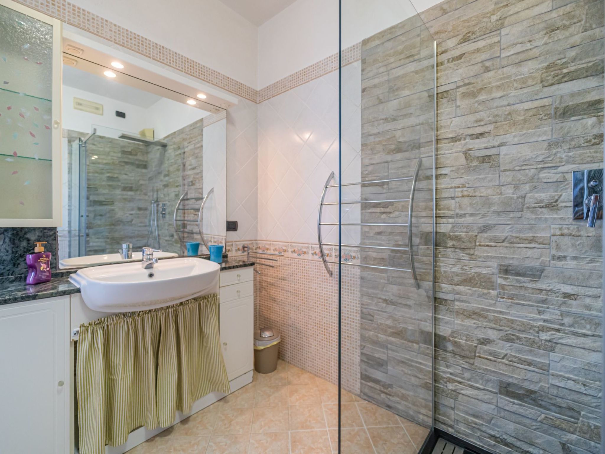 Wunderschönes Appartement in Capoliveri mit Terrasse, Garten und Grill-Inside