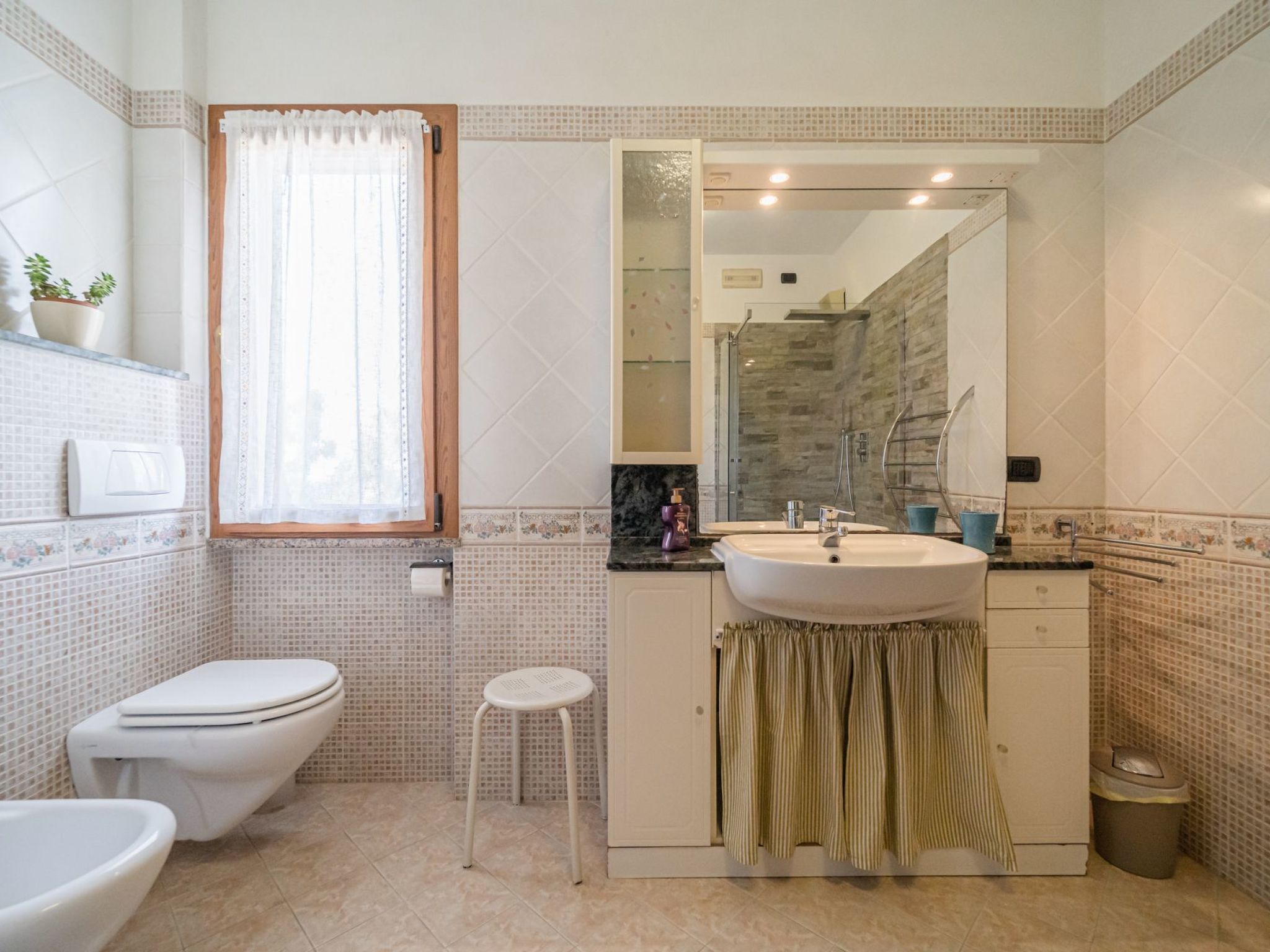 Wunderschönes Appartement in Capoliveri mit Terrasse, Garten und Grill-Inside