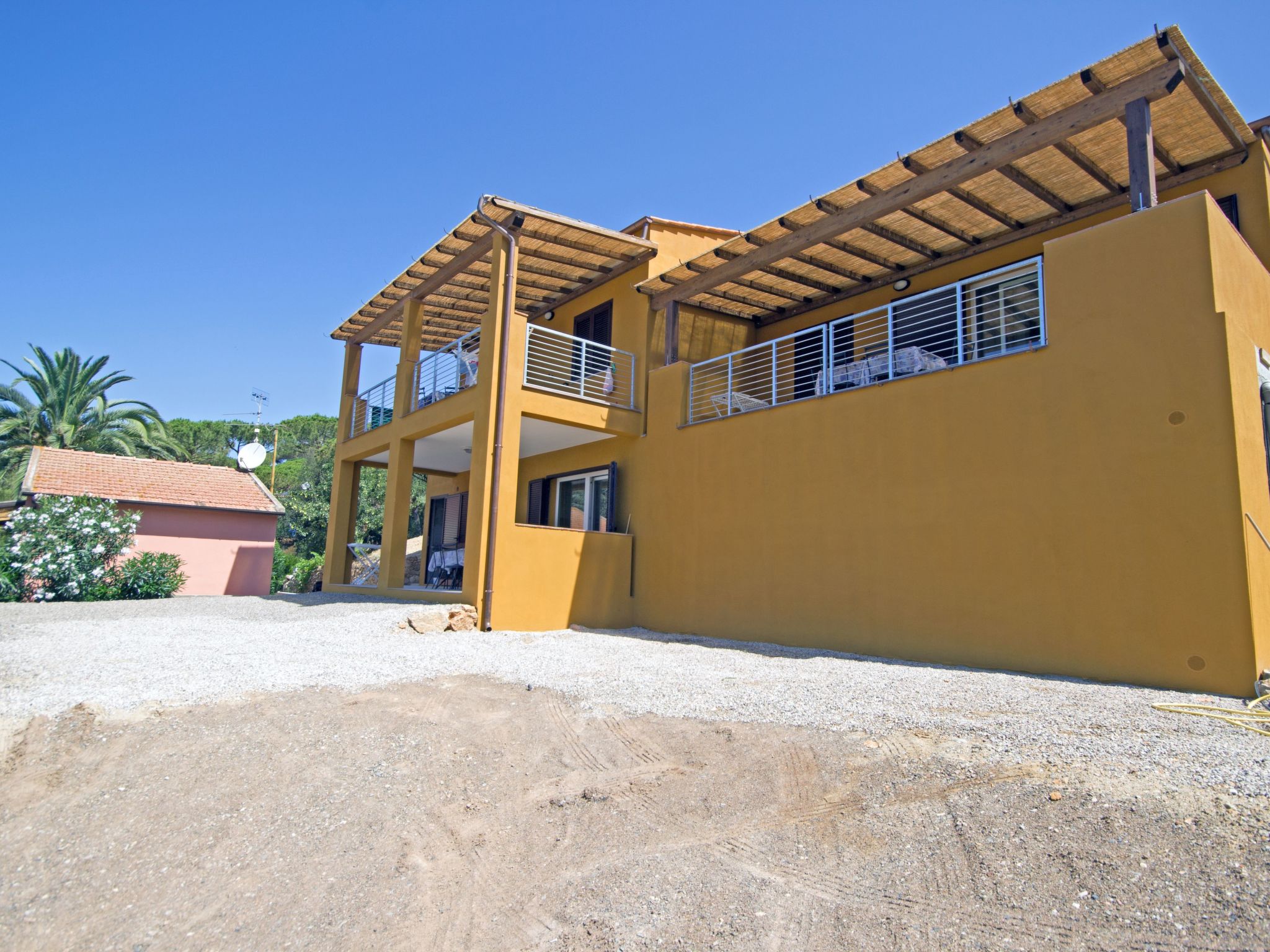 Photo of Neugebaute Wohnung mit Terrasse