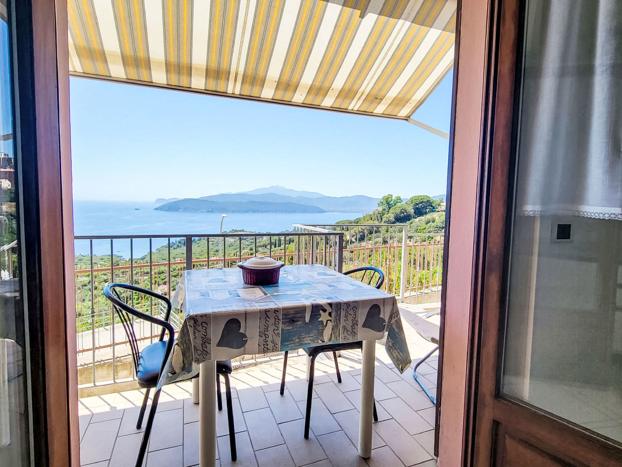 Appartement – Extérieur de la maison, photo 4 sur 15
