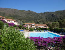 Residentie Cala Rossa aan zee in Nisporto, Elba – 300m van het strand - thumbnail 1