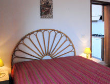 Intiem appartement met uitzicht op zee nabij het strand van Seccione - thumbnail 3