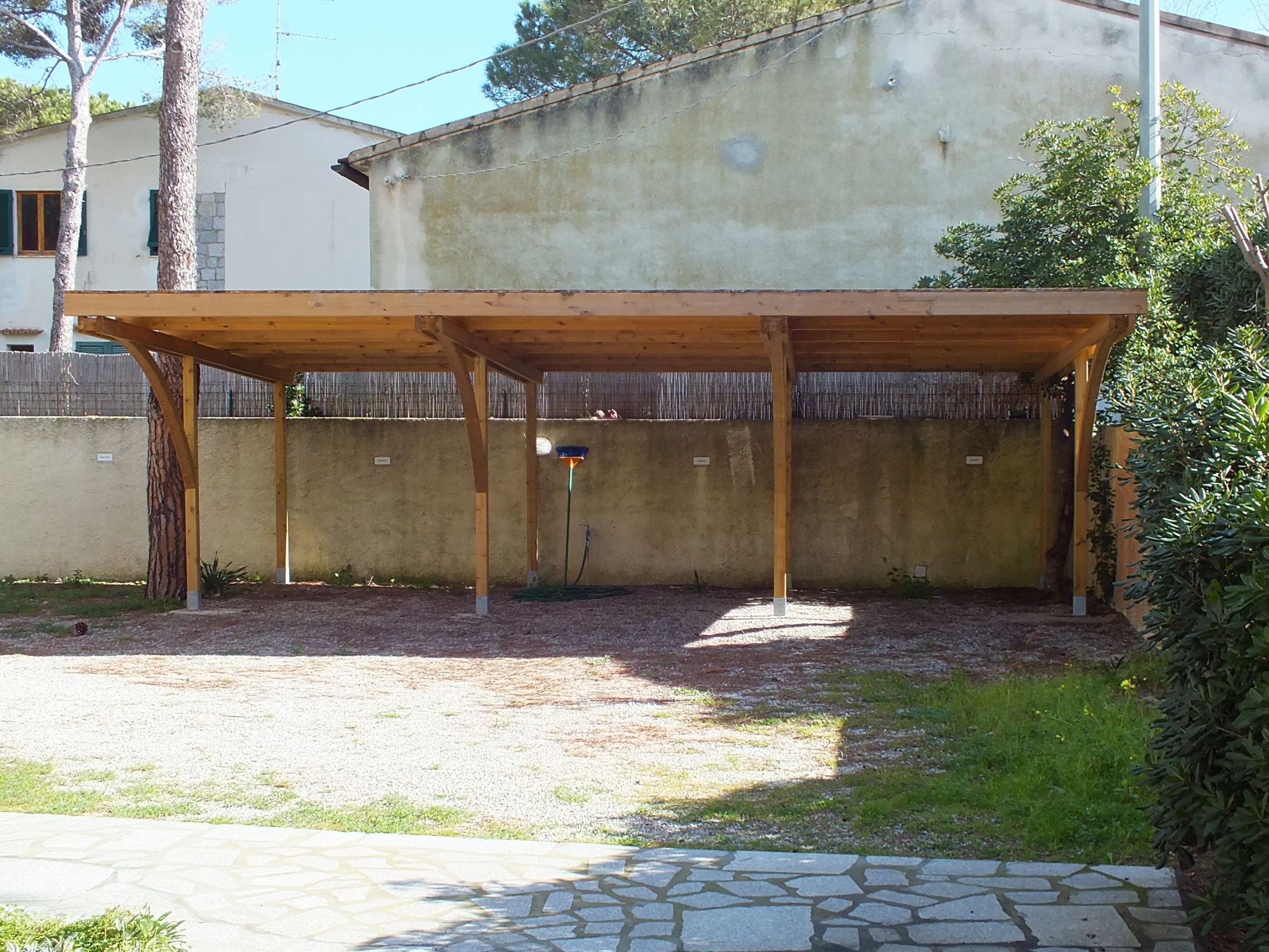 TERRASSENWOHNUNG MIT MEERBLICK