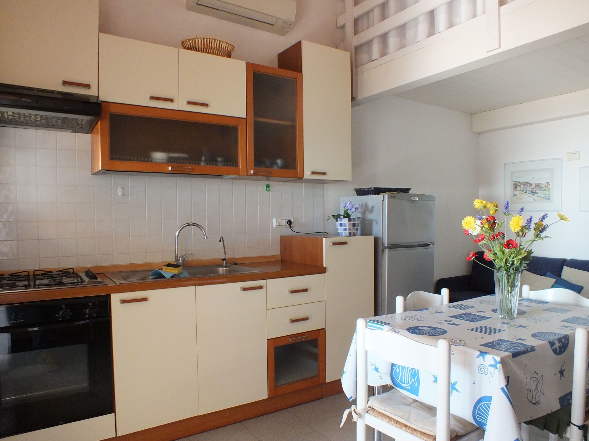 TERRASSENWOHNUNG MIT MEERBLICK-Image-tags.info