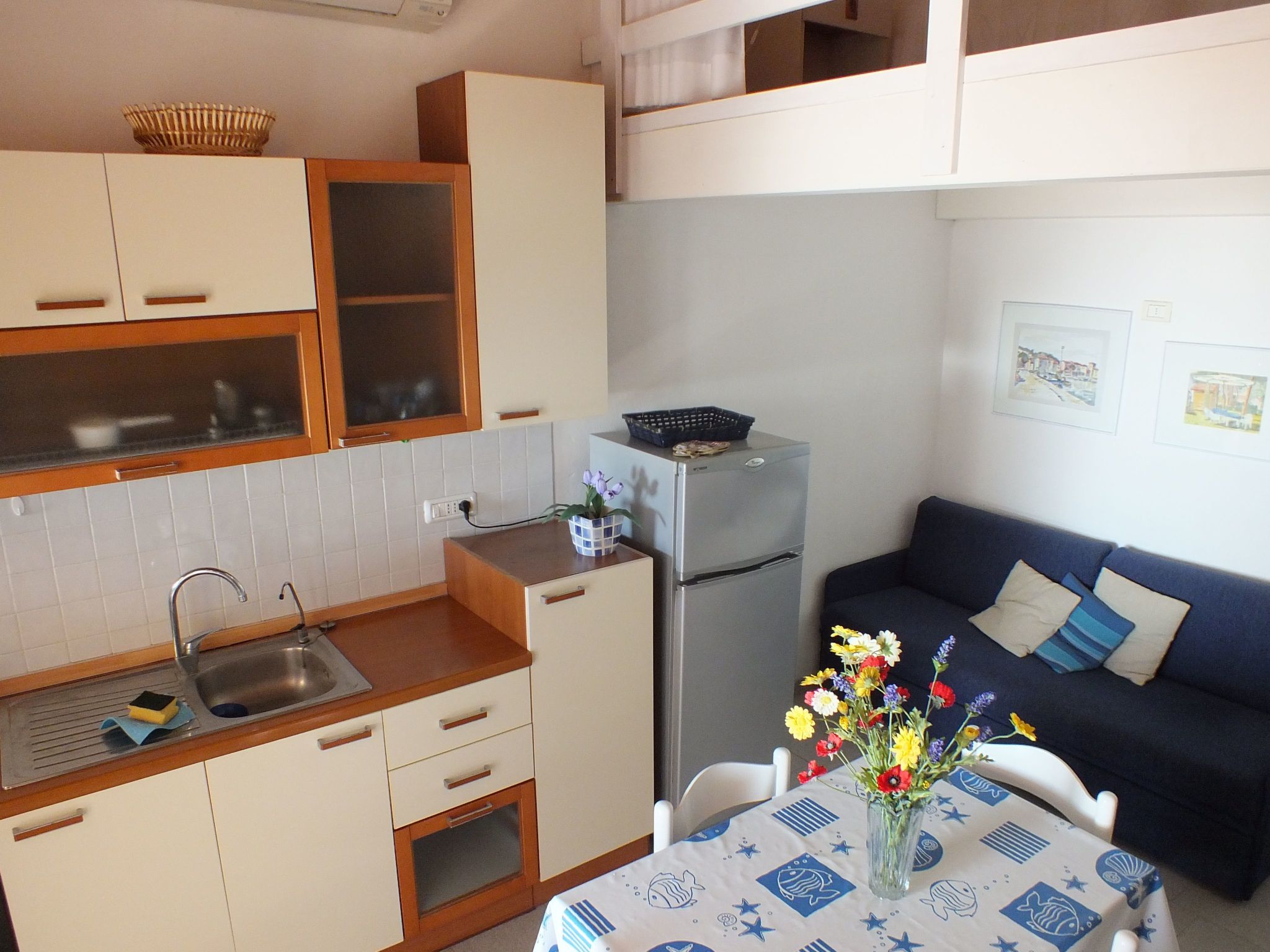 TERRASSENWOHNUNG MIT MEERBLICK-Image-tags.info