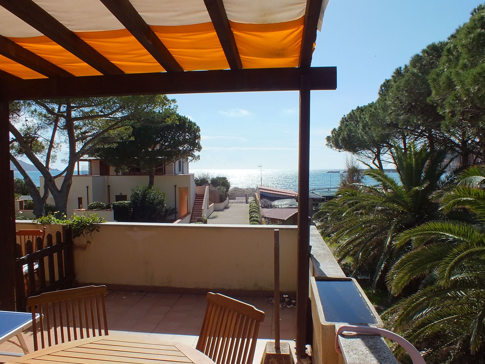 TERRASSENWOHNUNG MIT MEERBLICK-Image-tags.info