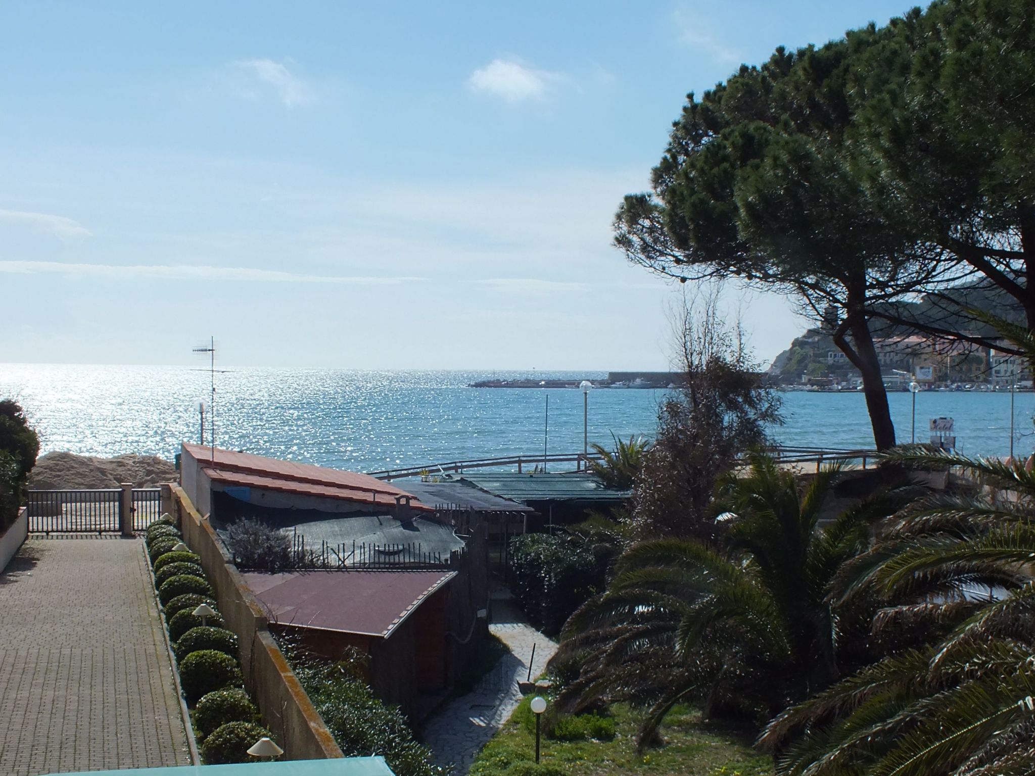 TERRASSENWOHNUNG MIT MEERBLICK-Image-tags.info