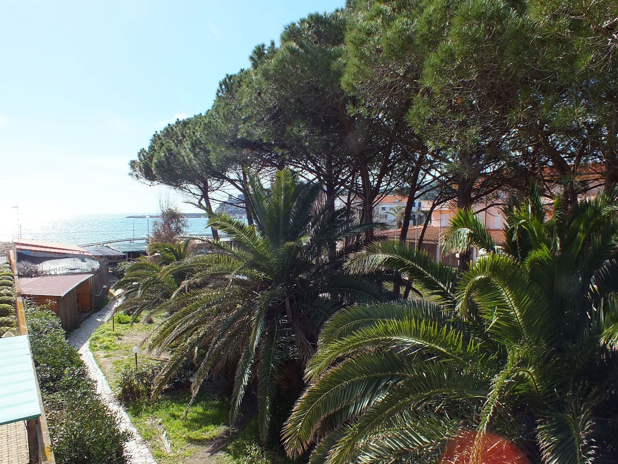 TERRASSENWOHNUNG MIT MEERBLICK-Image-tags.info
