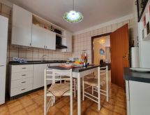 für 4 Personen ca. 61 m&sup2; in Isola delle Femmine, Sizilien (Nordküste von S