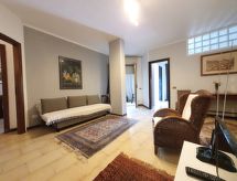 Zonnig appartement in Palermo met patio, dichtbij Mondello en de zee - thumbnail 1