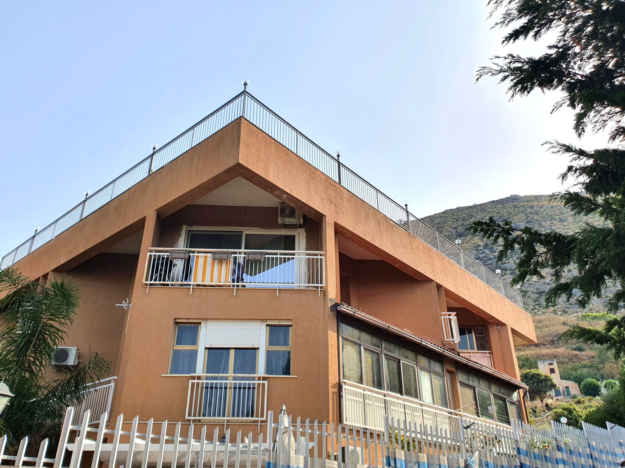 Photo of Happy House