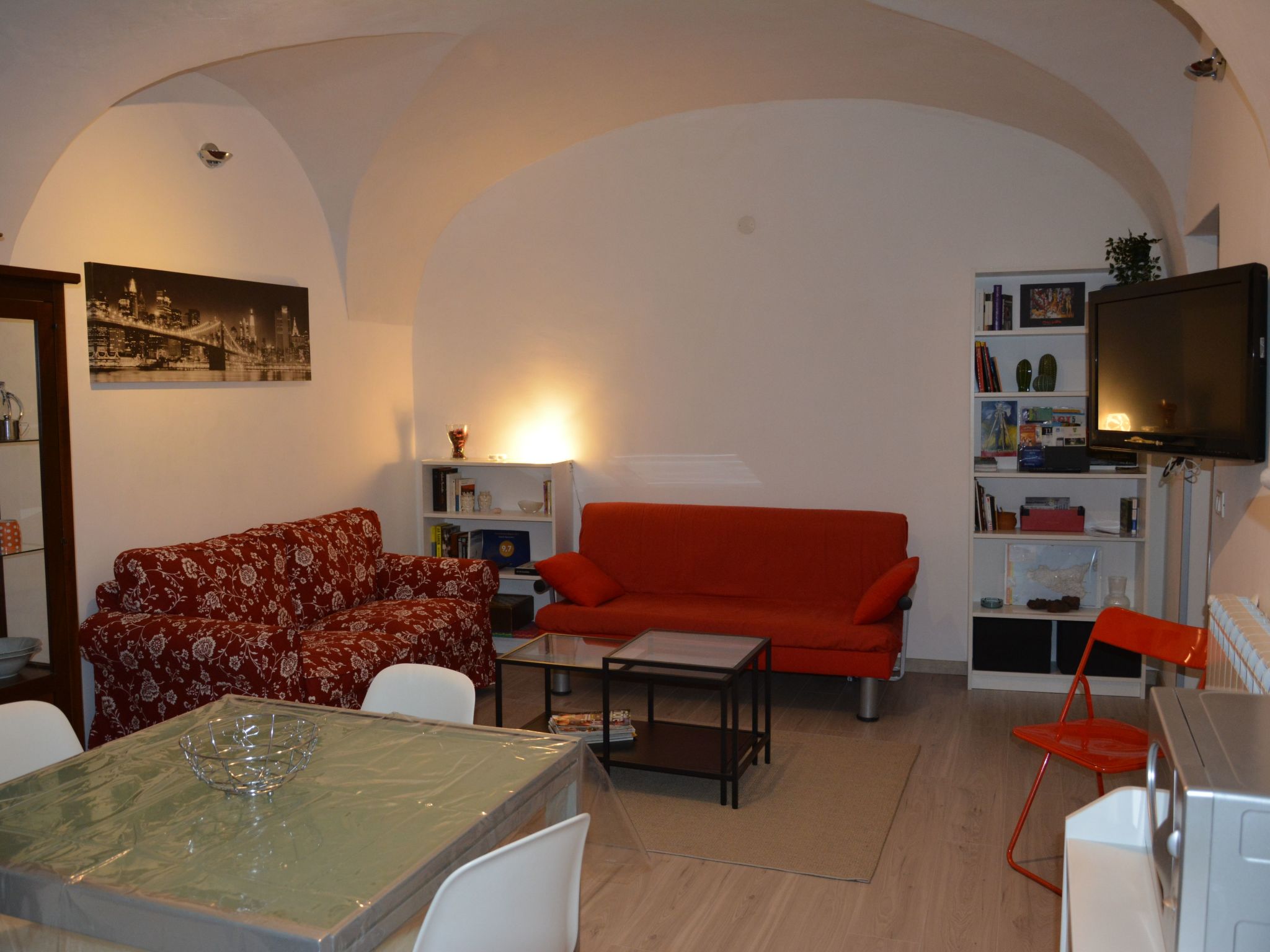 Mit Privatparkplatz-Binnen