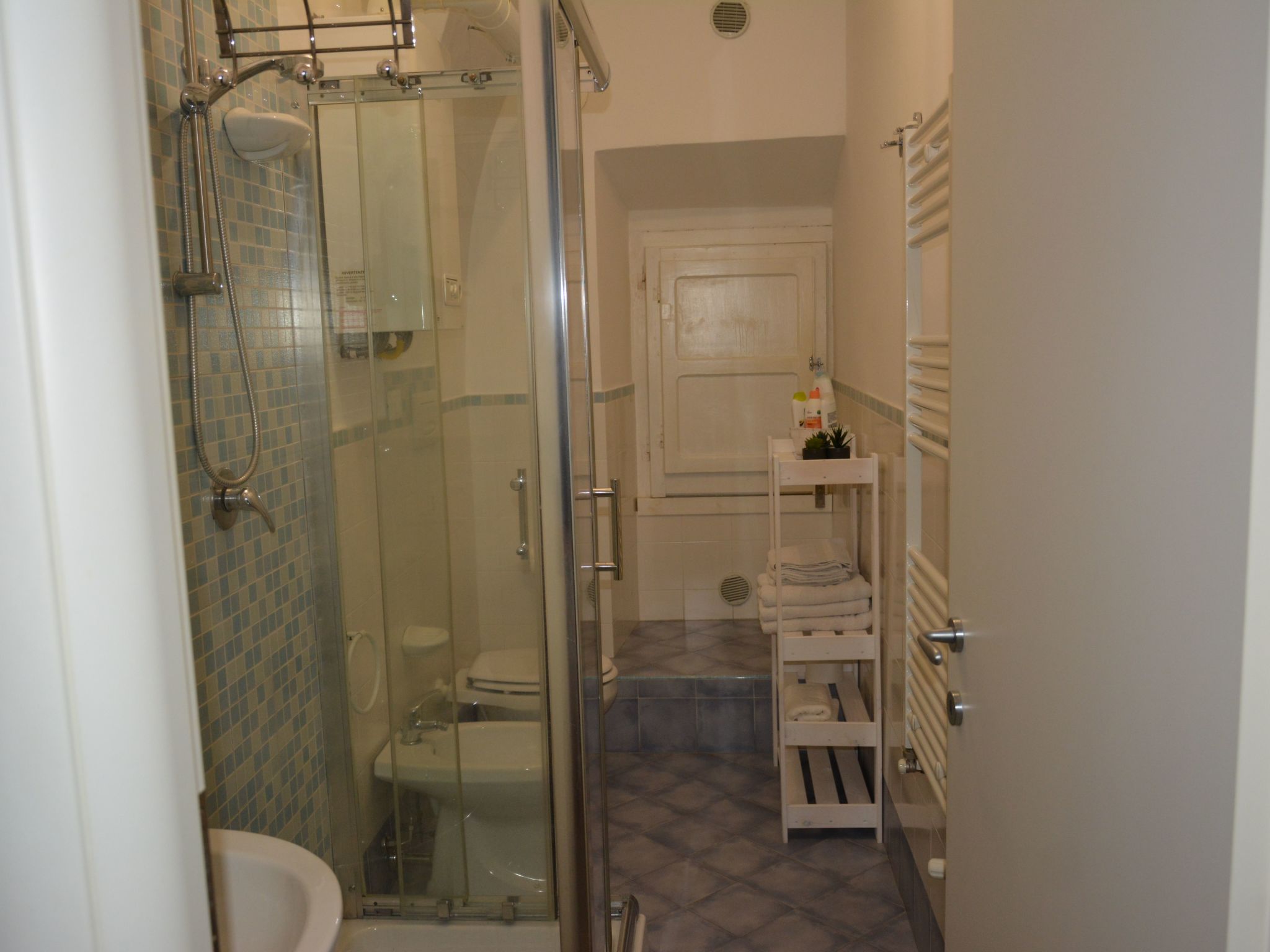 Photo of mit Privatparkplatz