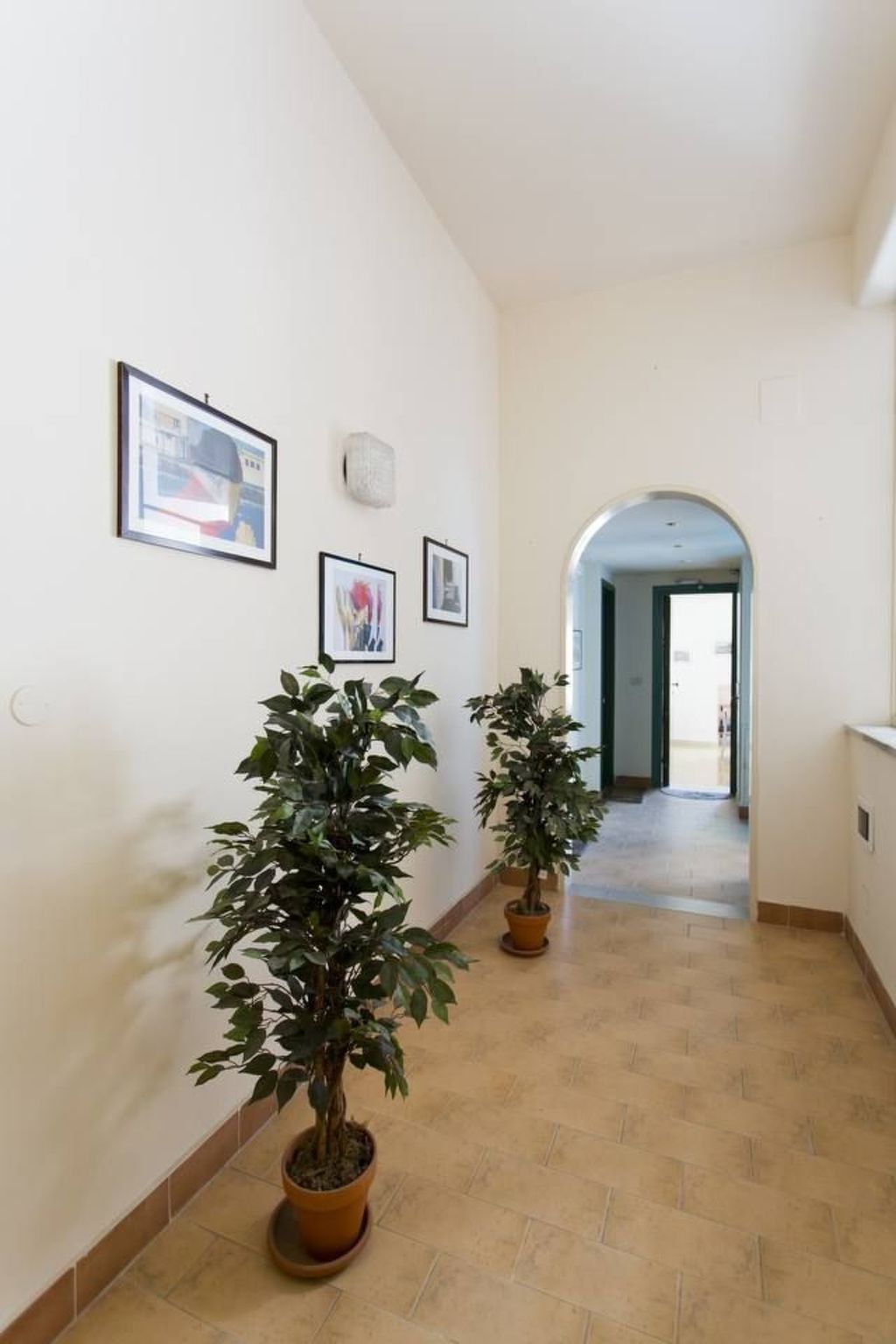 Wohnung im Stadtzentrum von Palermo, nur einen Steinwurf vom Teatro Massimo ent-Binnen