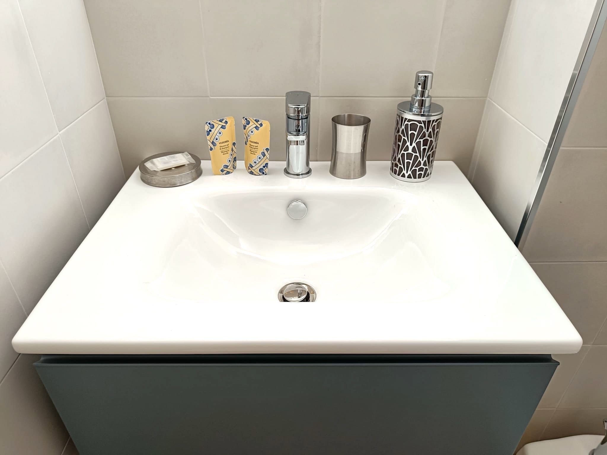 Wohnung im Stadtzentrum von Palermo, nur einen Steinwurf vom Teatro Massimo ent-Binnen