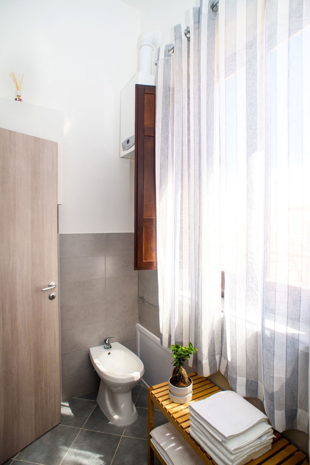 Ein-Zimmer-Wohnung 'Capo House' mit Balkon-Binnen