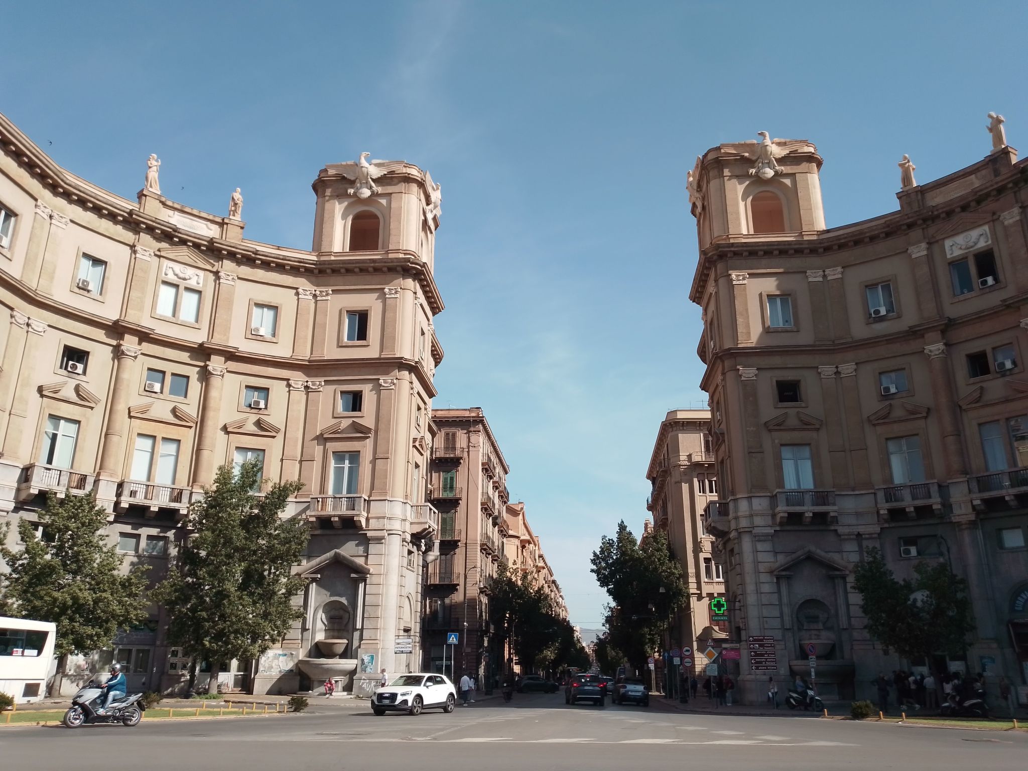 Photo of MaXelA Penthouse Grey