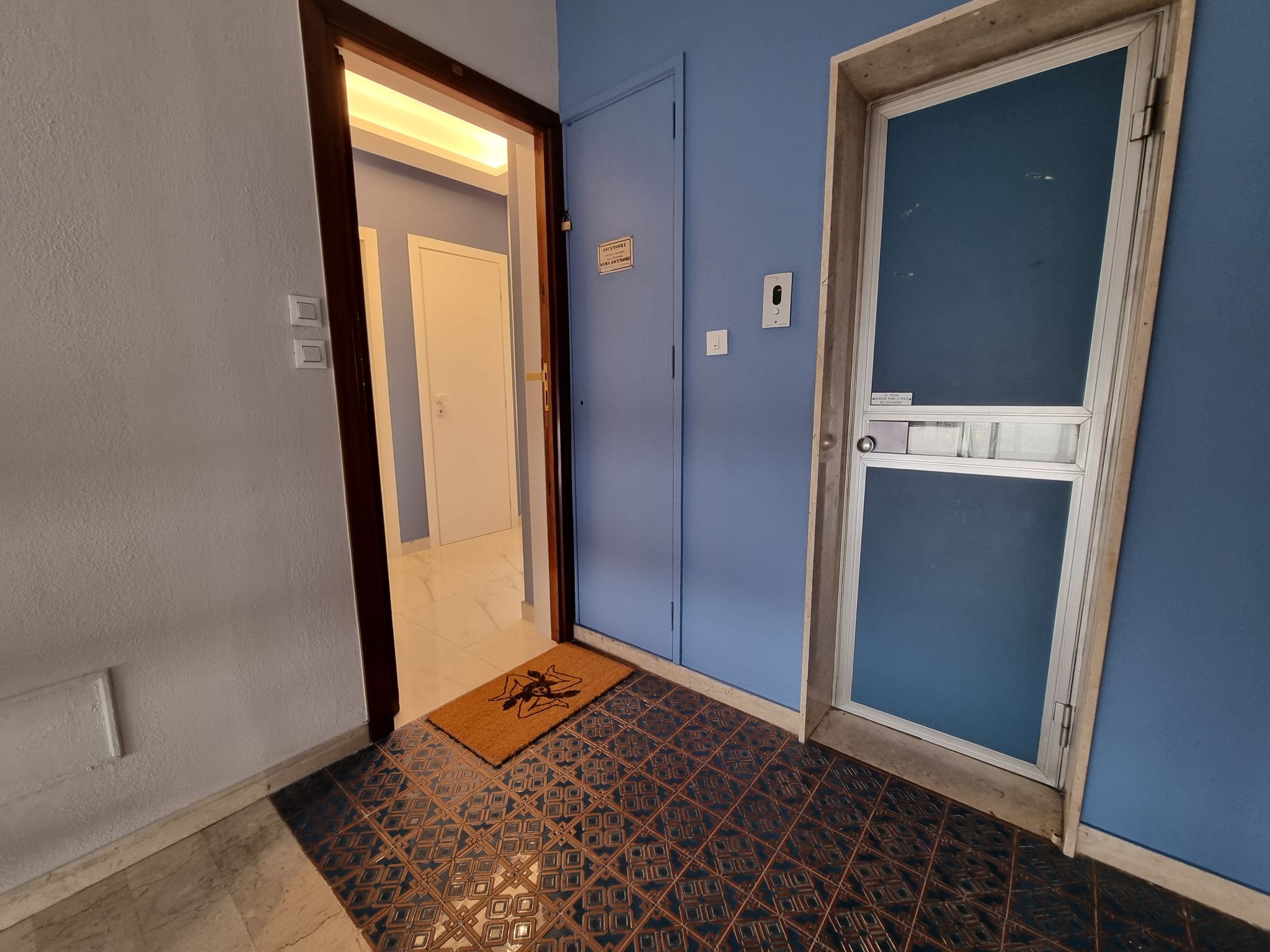 MaXelA Penthouse by Holiday World-Image-tags.info