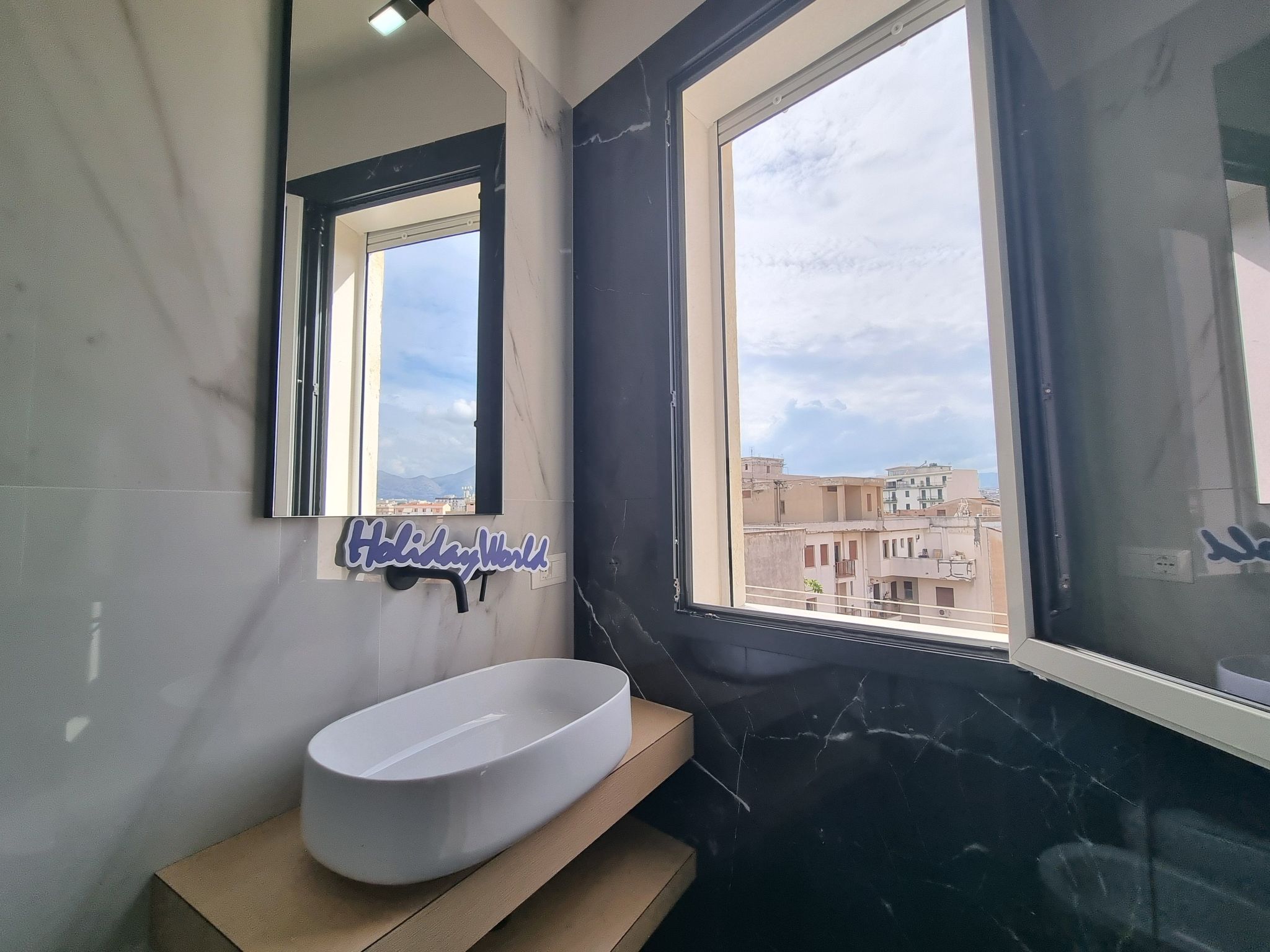 Photo of MaXelA Penthouse Green