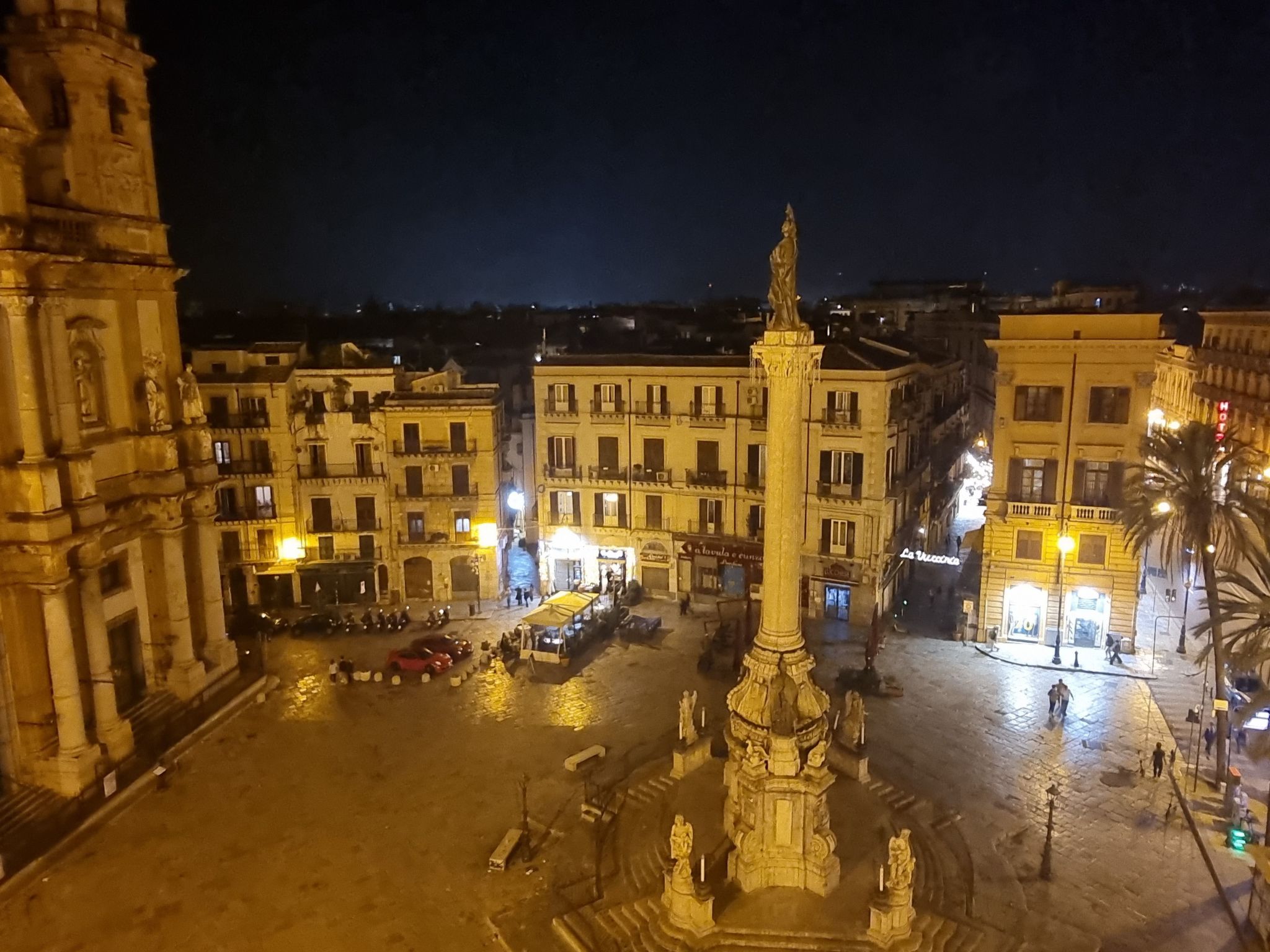 Photo of DownTown House bei Holiday World