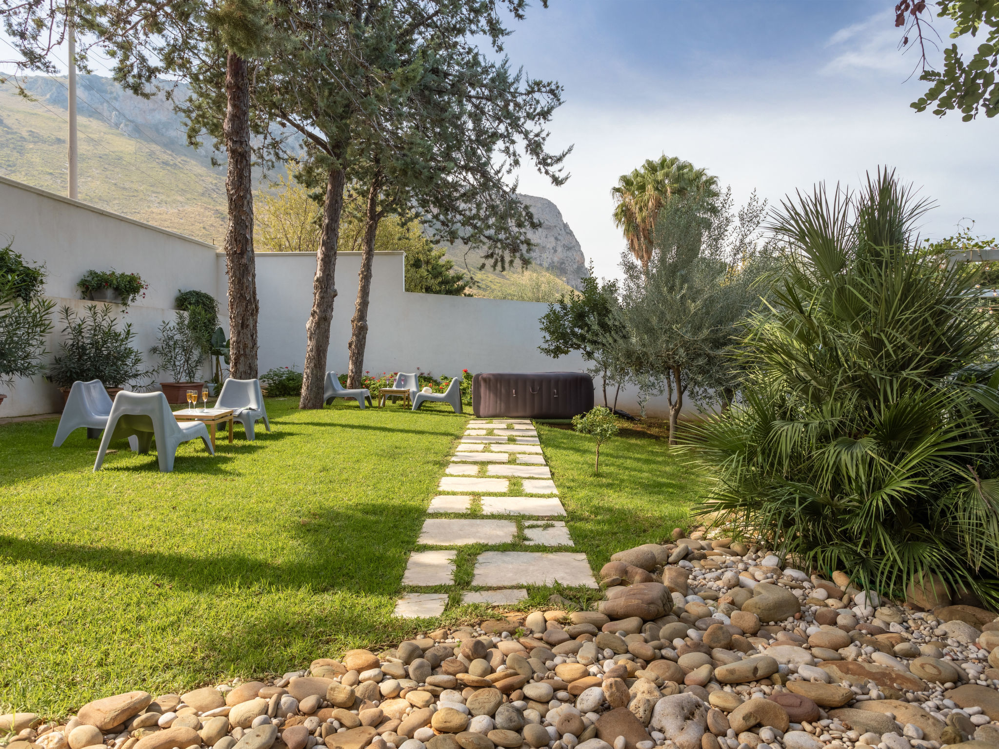 Quirat — Pool Outdoor (3 of 40)