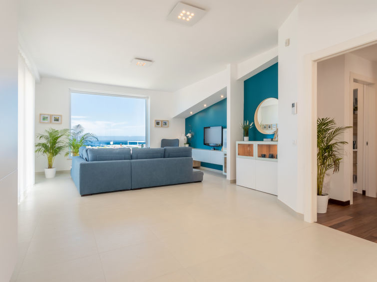 Search and Stay destination Città metropolitana di Palermo, Sicilia - Italy from AU$ 325. Quirat Superior