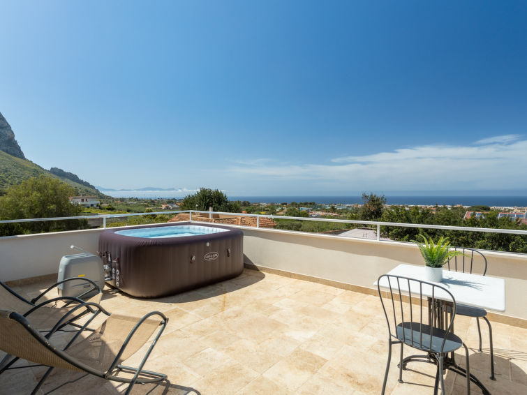 Search and Stay destination Città metropolitana di Palermo, Sicilia - Italy from AU$ 325. Quirat Superior