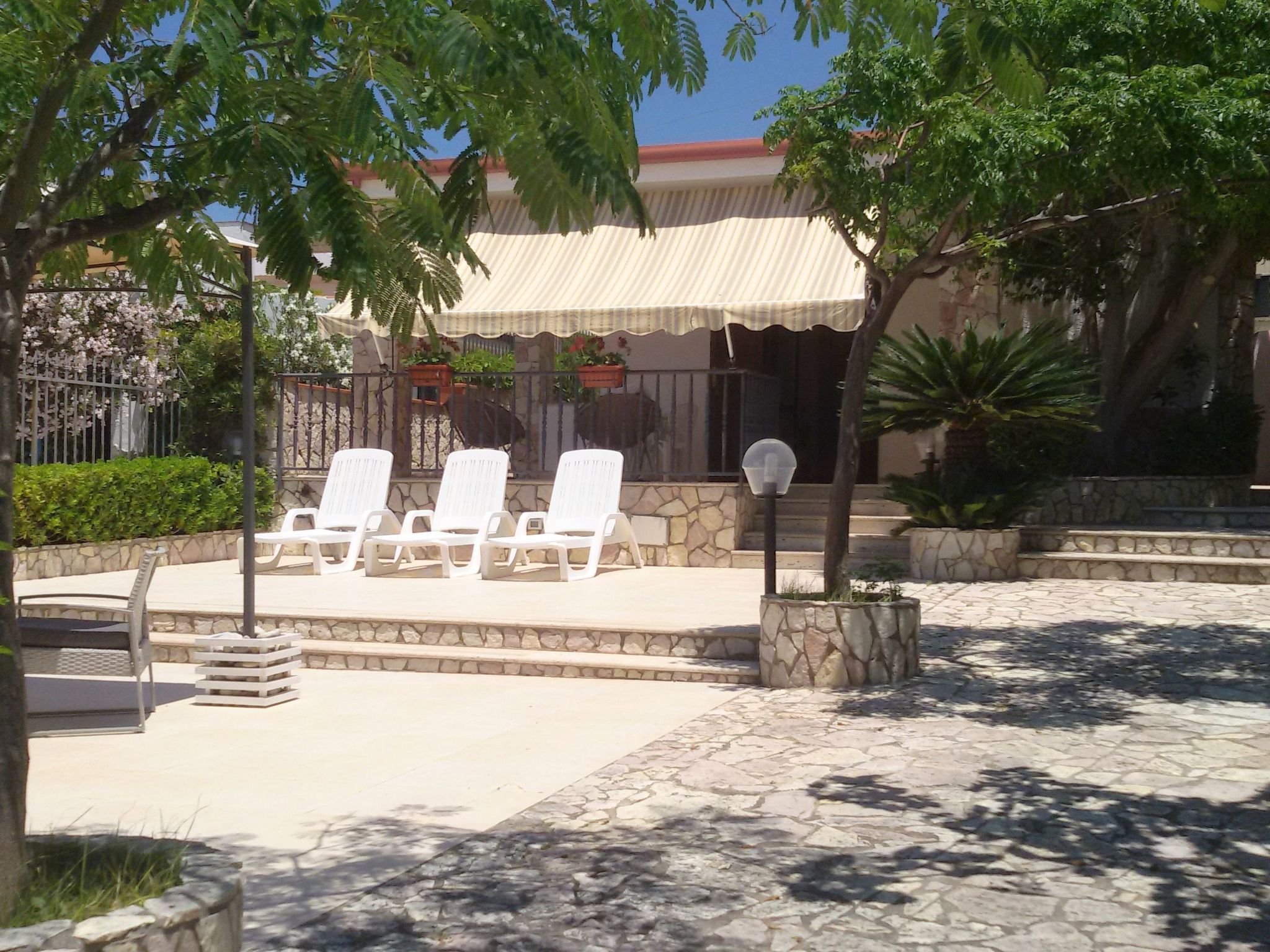 Nur 100 m vom Meer entfernt... mit Privatparkplatz