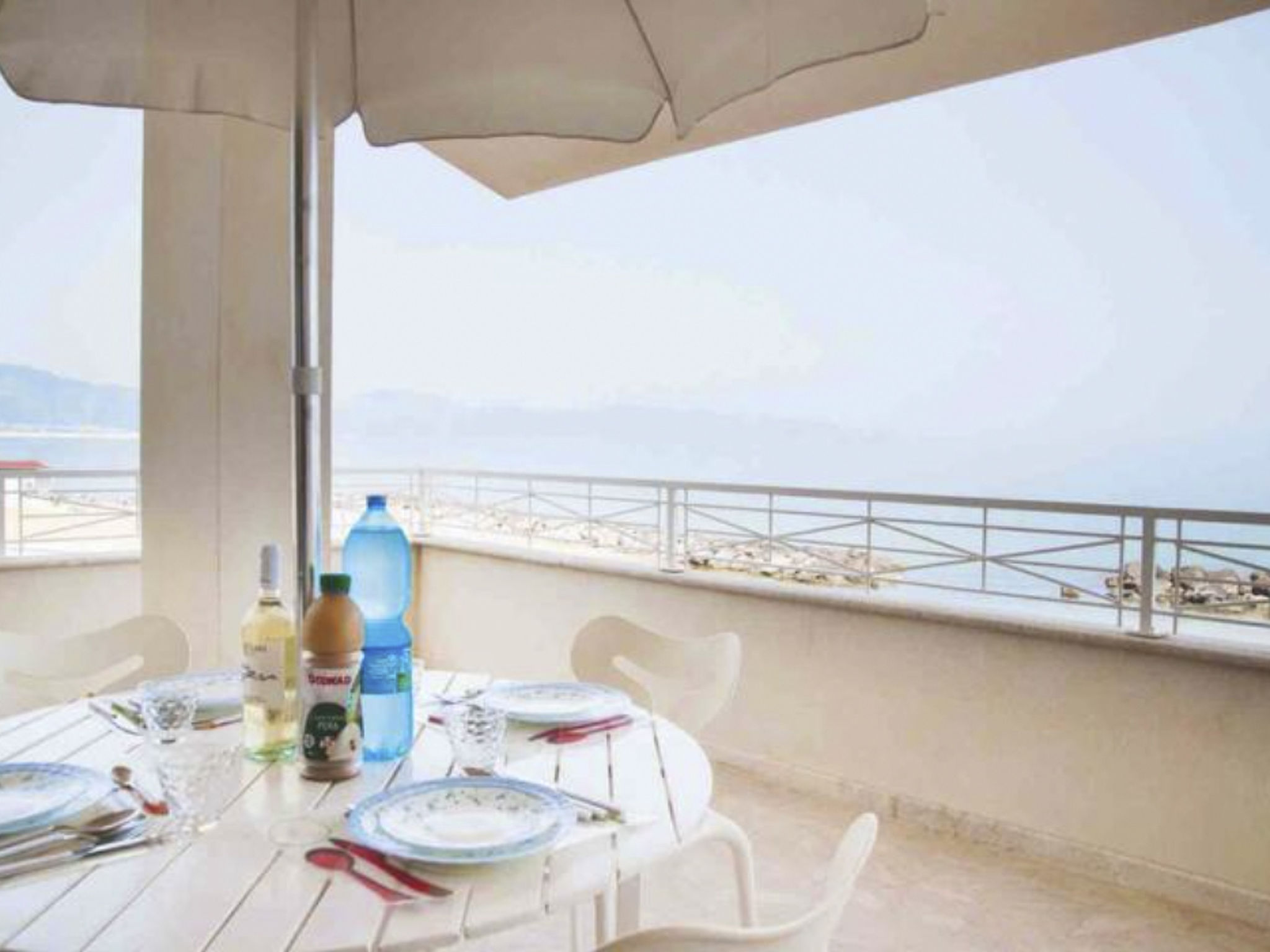 Meer von Sizilien-Dedans