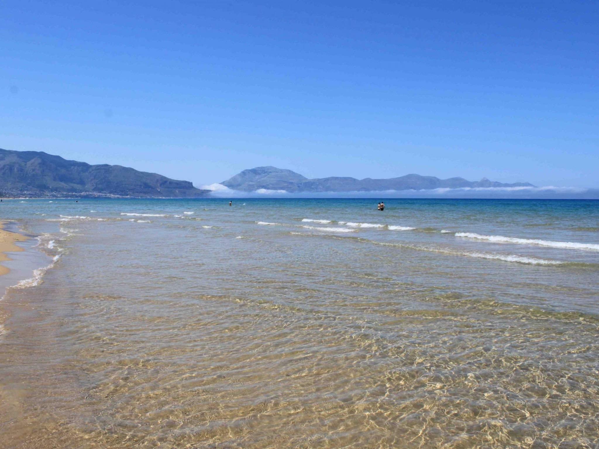 Daniele mit Meerblick-Image-tags.info