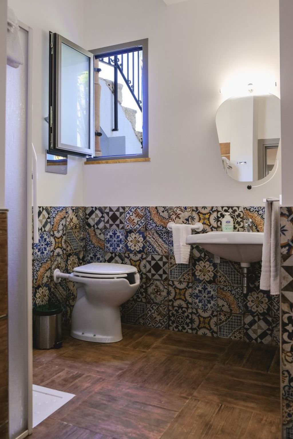 Wohnung Glicine mit Schwimmbad und Meerblick-Image-tags.info