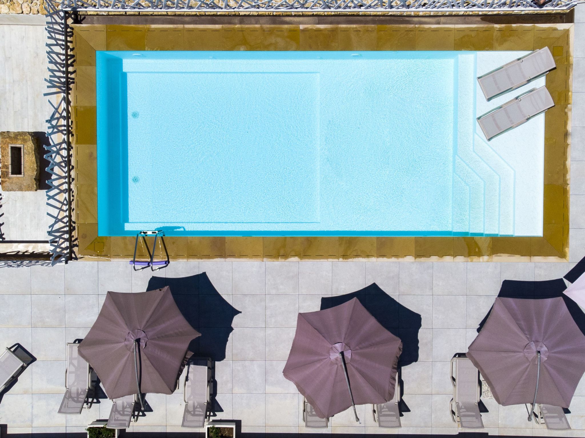 Wohnung GIallo mit Schwimmbad und Meerblick