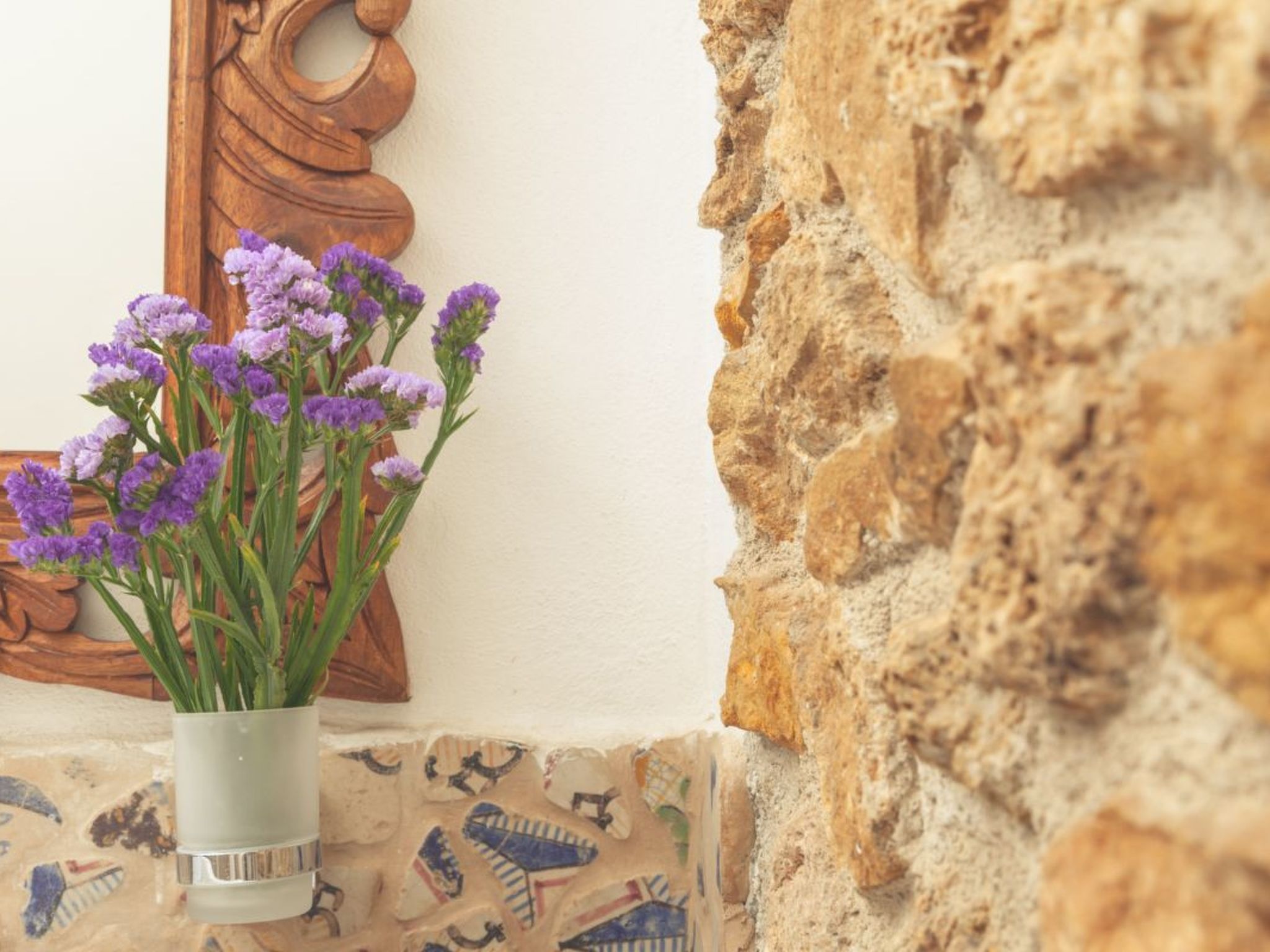 Lila Wohnung mit Schwimmbad und Meerblick-Image-tags.info