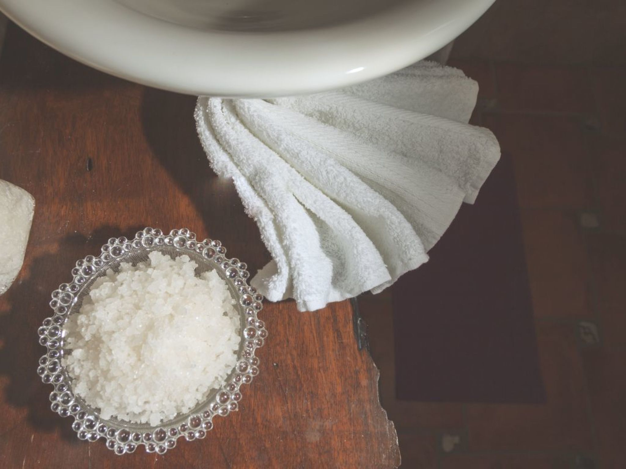 Lila Wohnung mit Schwimmbad und Meerblick-Image-tags.info