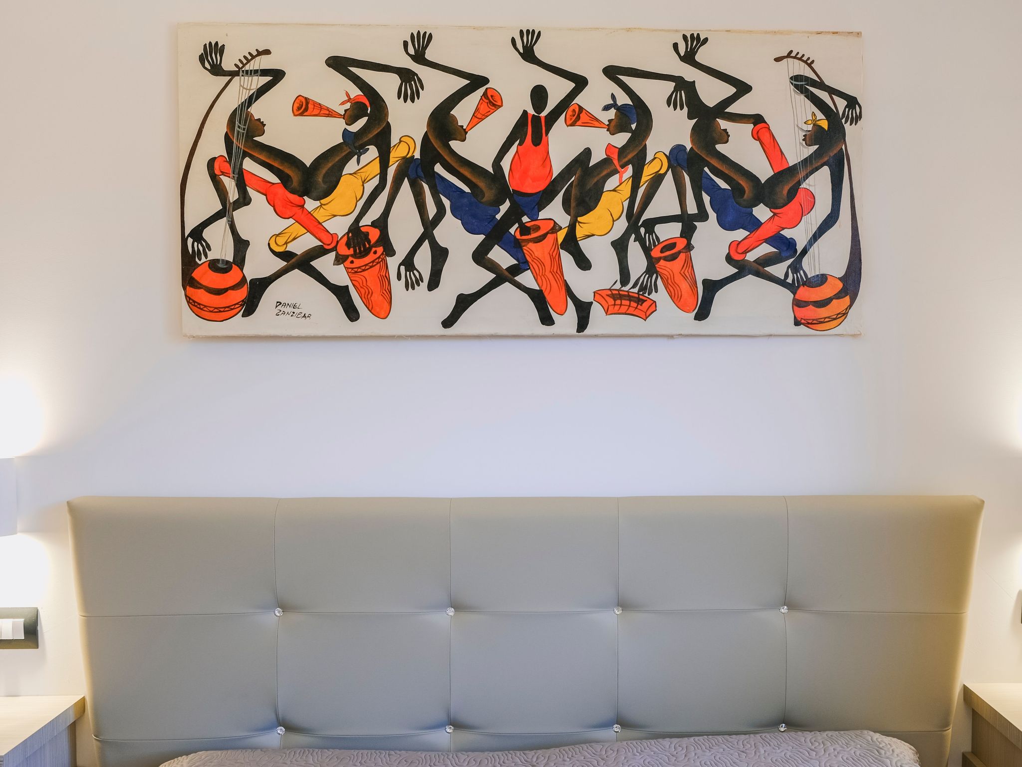 Lila Wohnung mit Schwimmbad und Meerblick-Image-tags.info