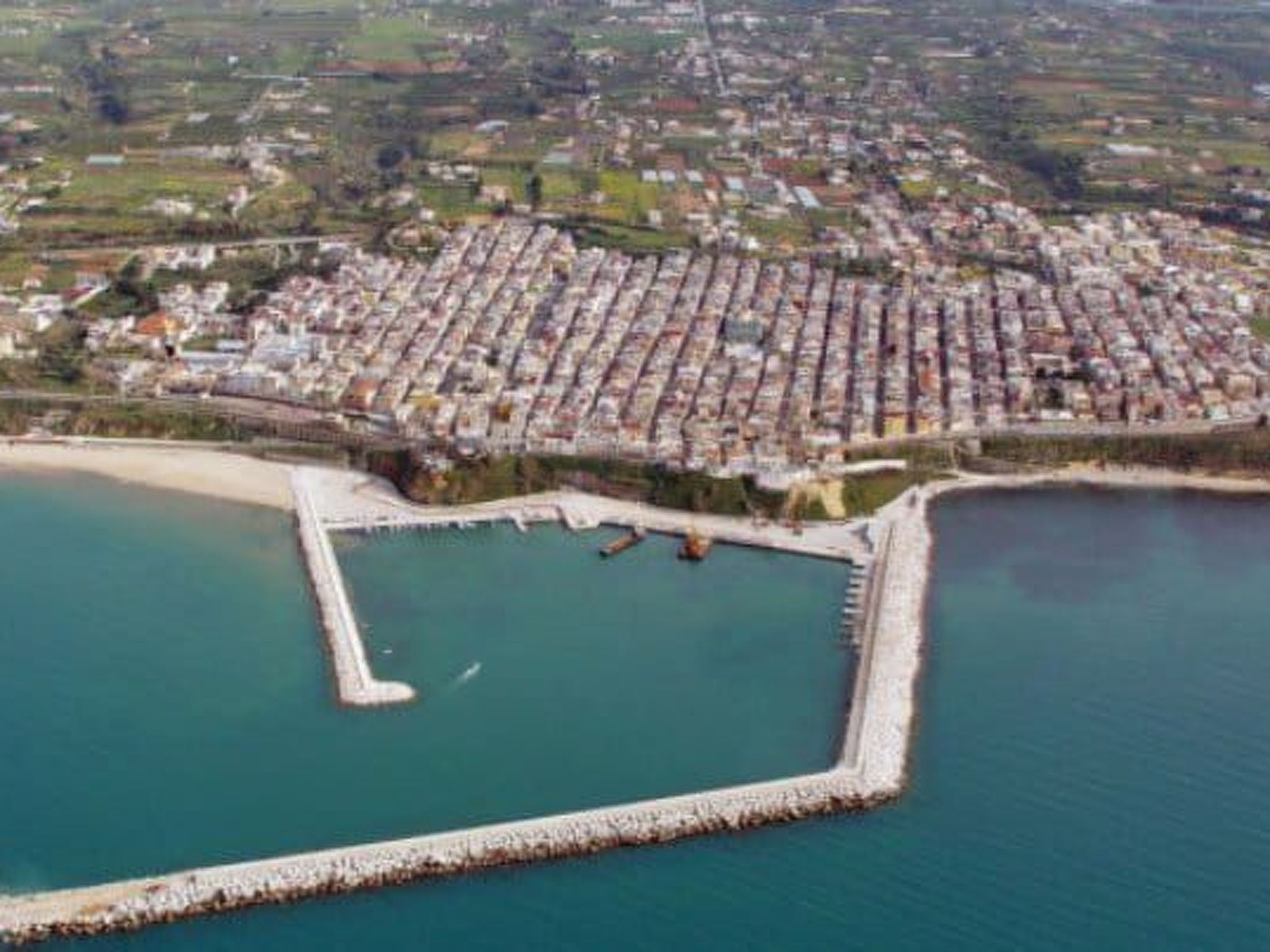 Lila Wohnung mit Schwimmbad und Meerblick-Image-tags.info