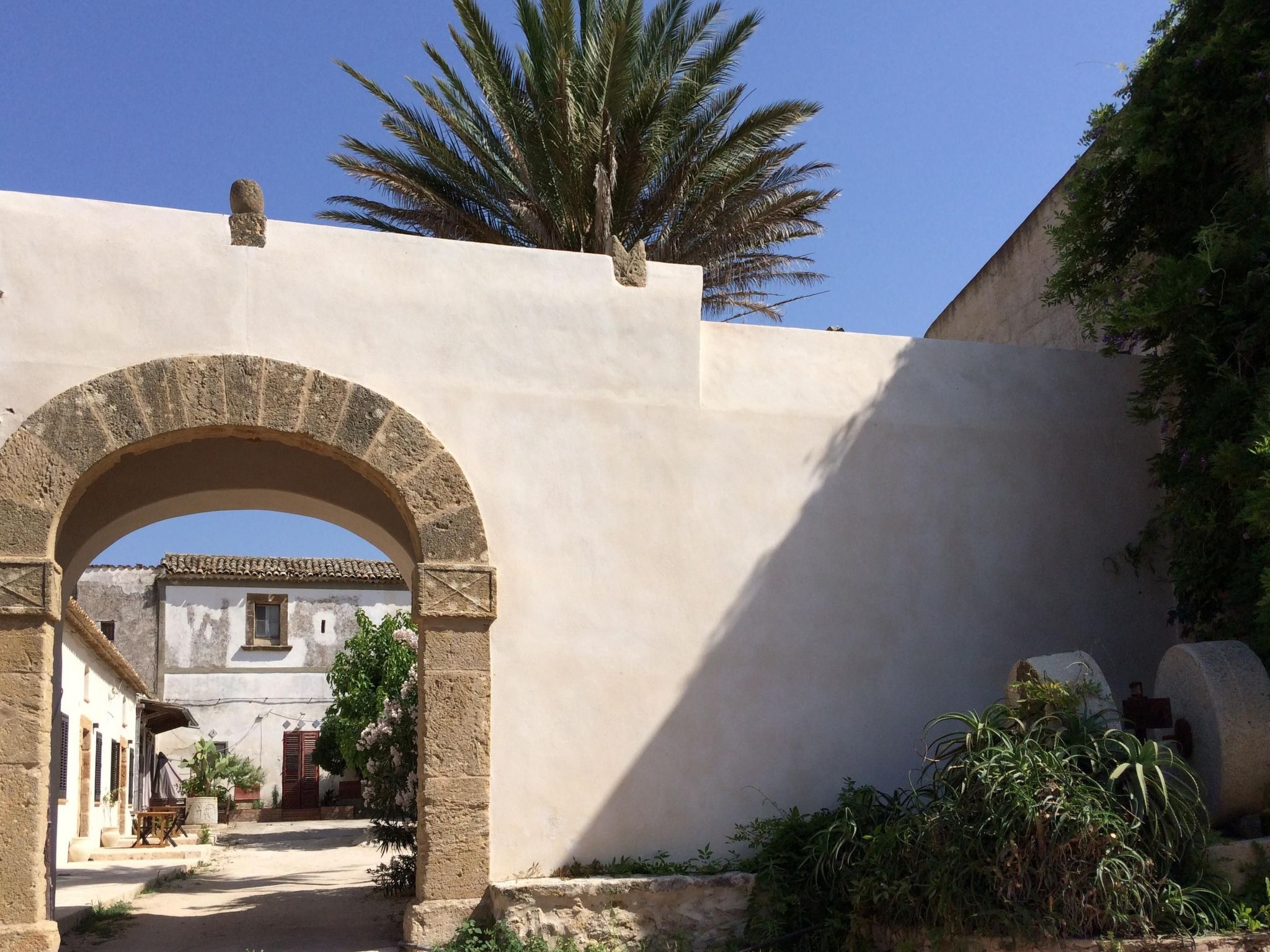 Wohnung in Partinico mit Privatparkplatz-Buiten